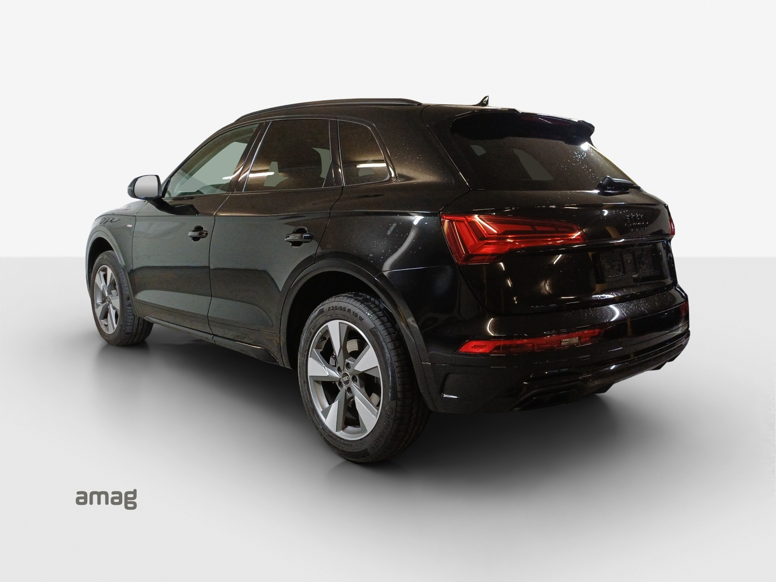 AUDI Q5 45 TFSI S-line quattro S-tronic-image-2