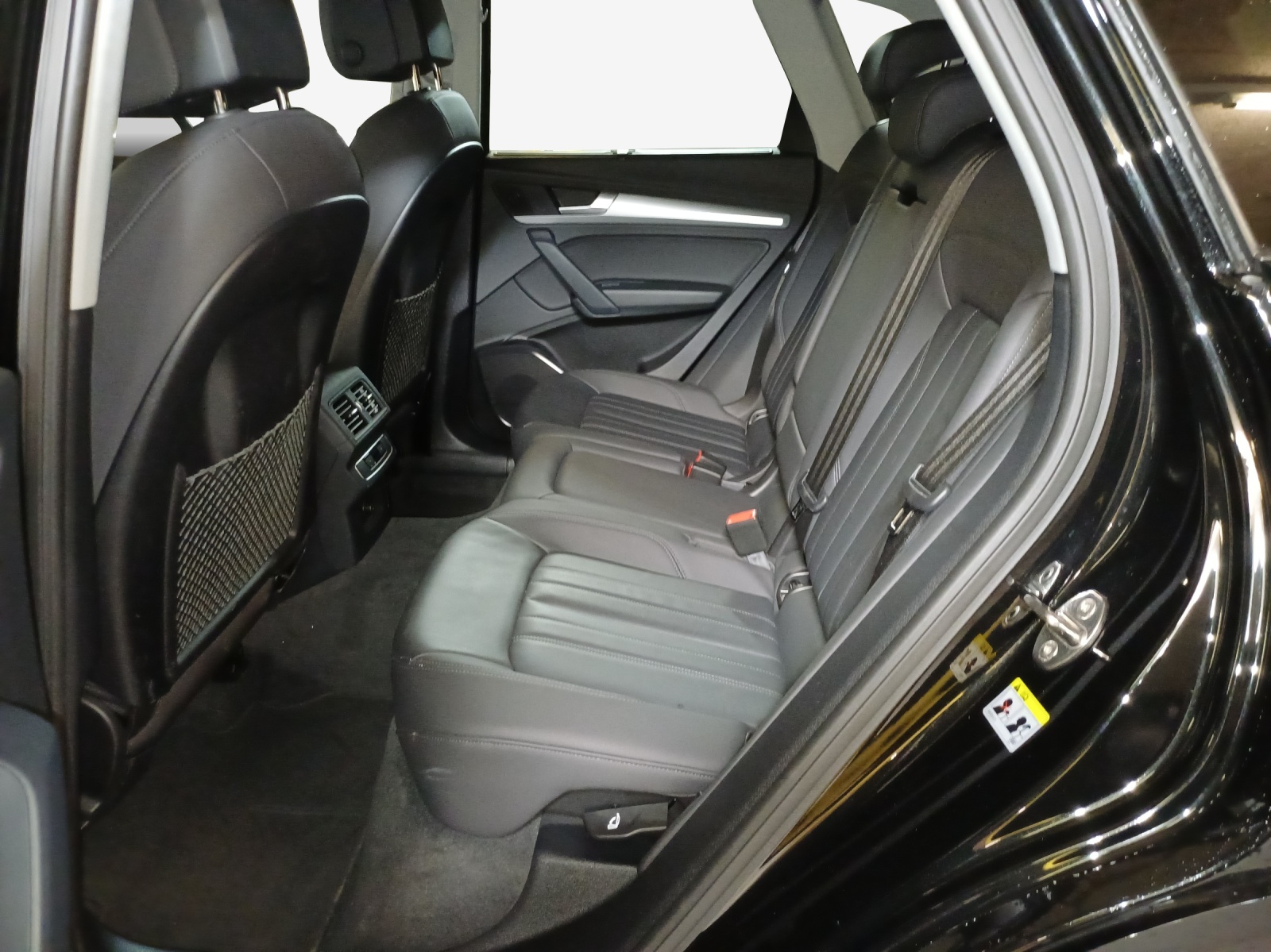 AUDI Q5 45 TFSI S-line quattro S-tronic-image-11