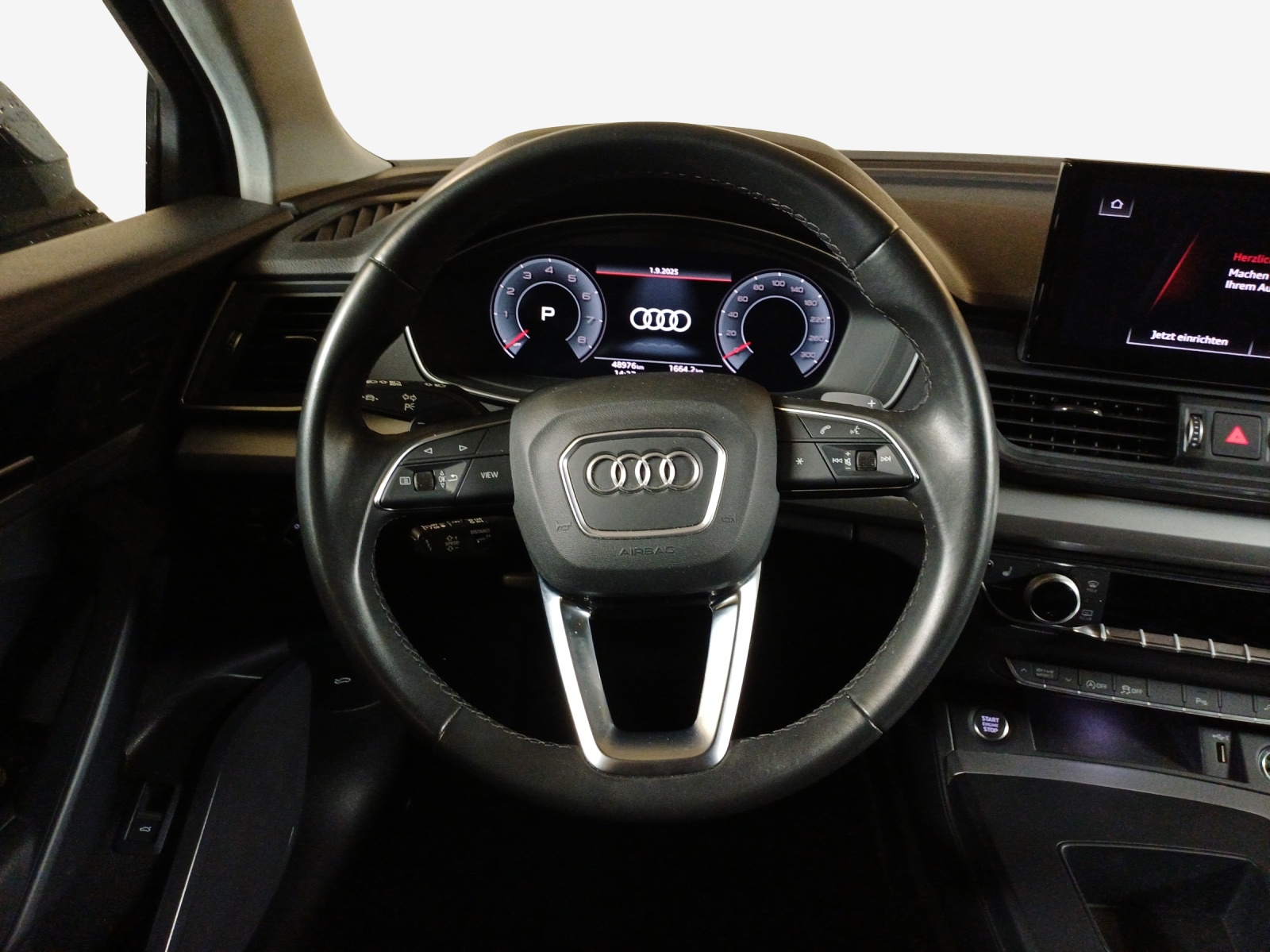 AUDI Q5 45 TFSI S-line quattro S-tronic-image-9