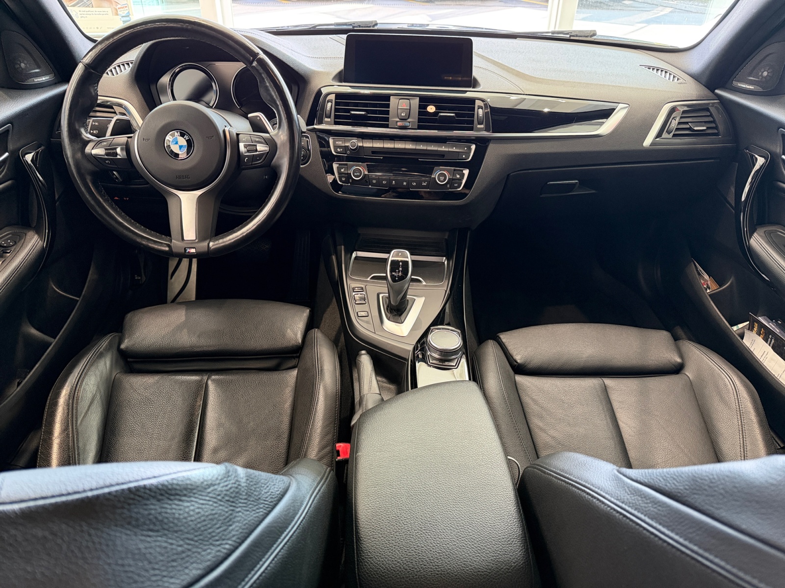 BMW M140i xDrive Steptronic-image-10