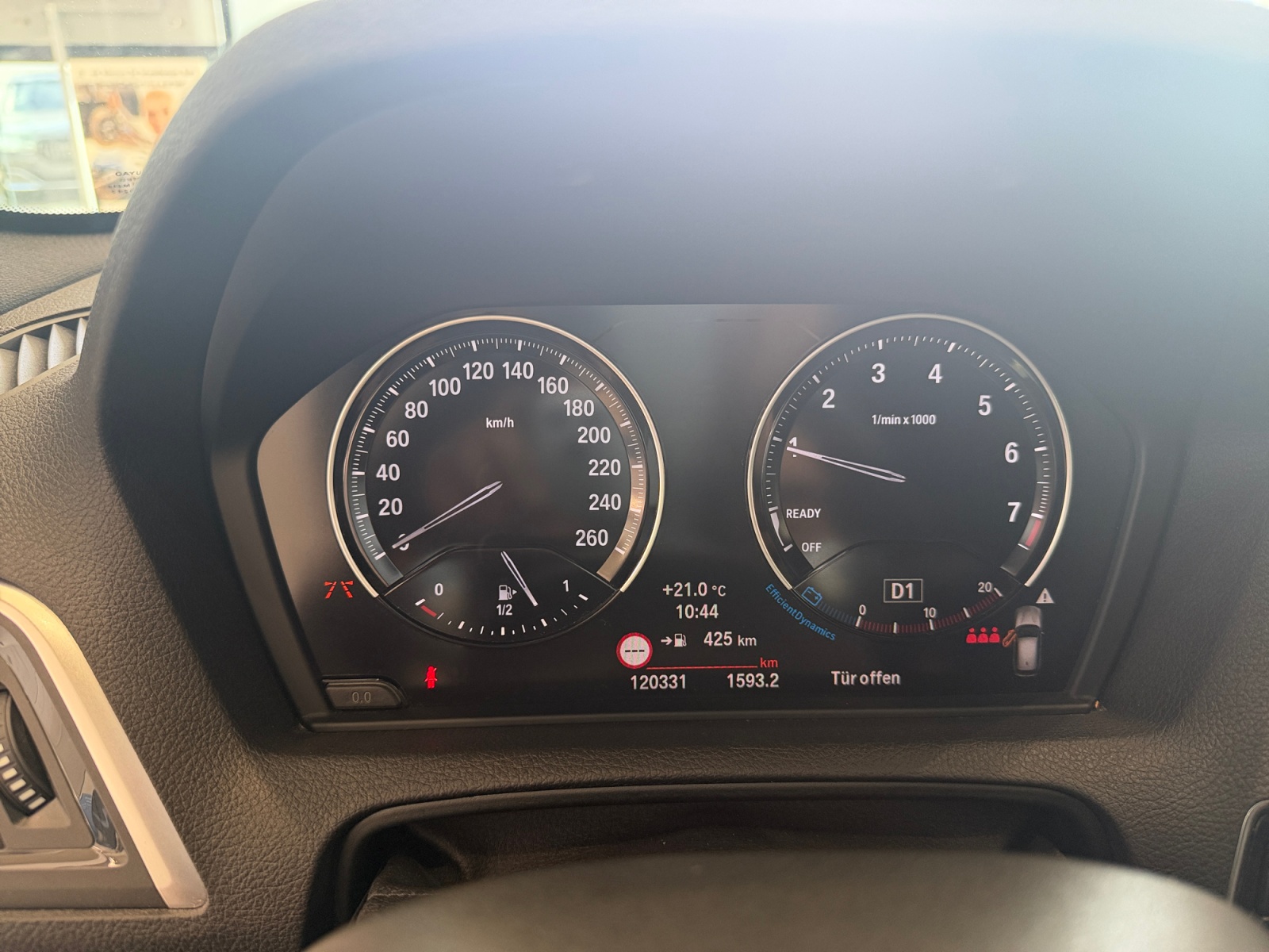 BMW M140i xDrive Steptronic-image-18