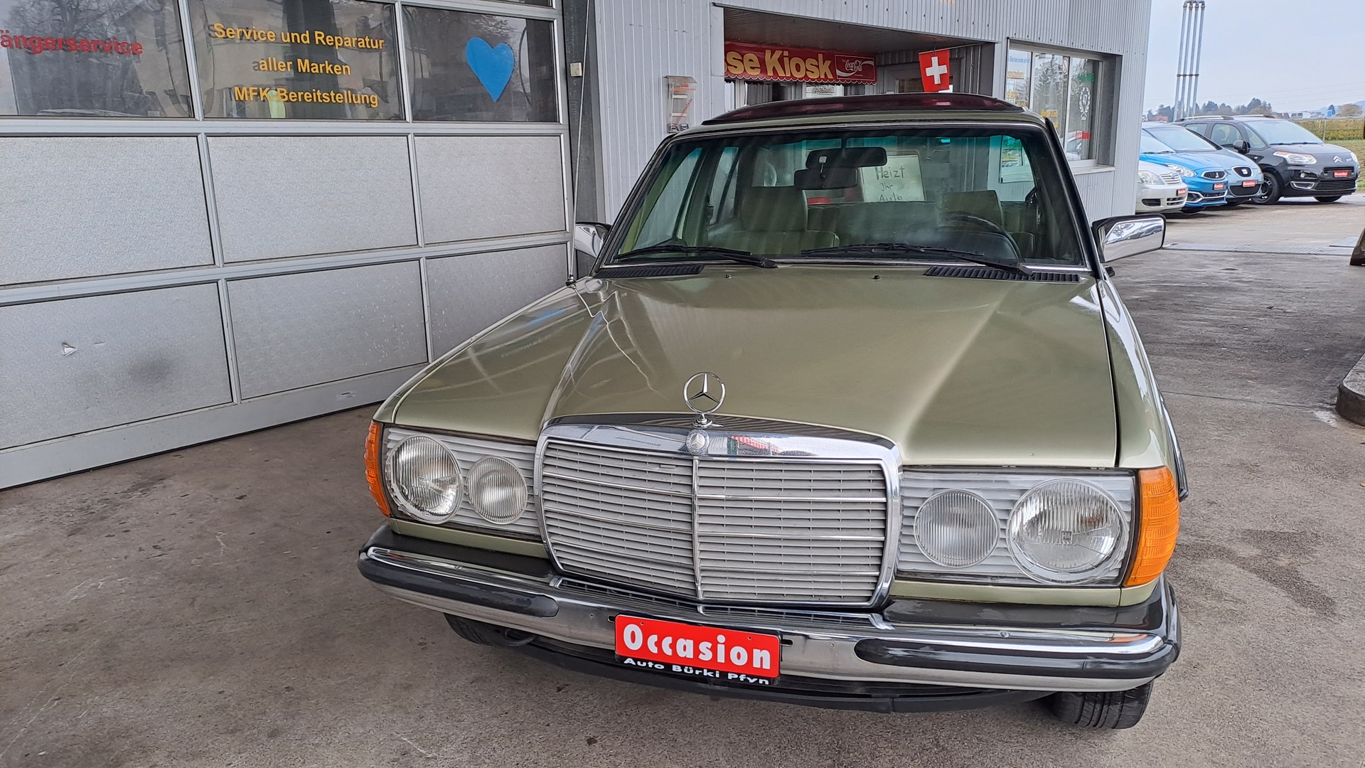 MERCEDES-BENZ 250-image-2