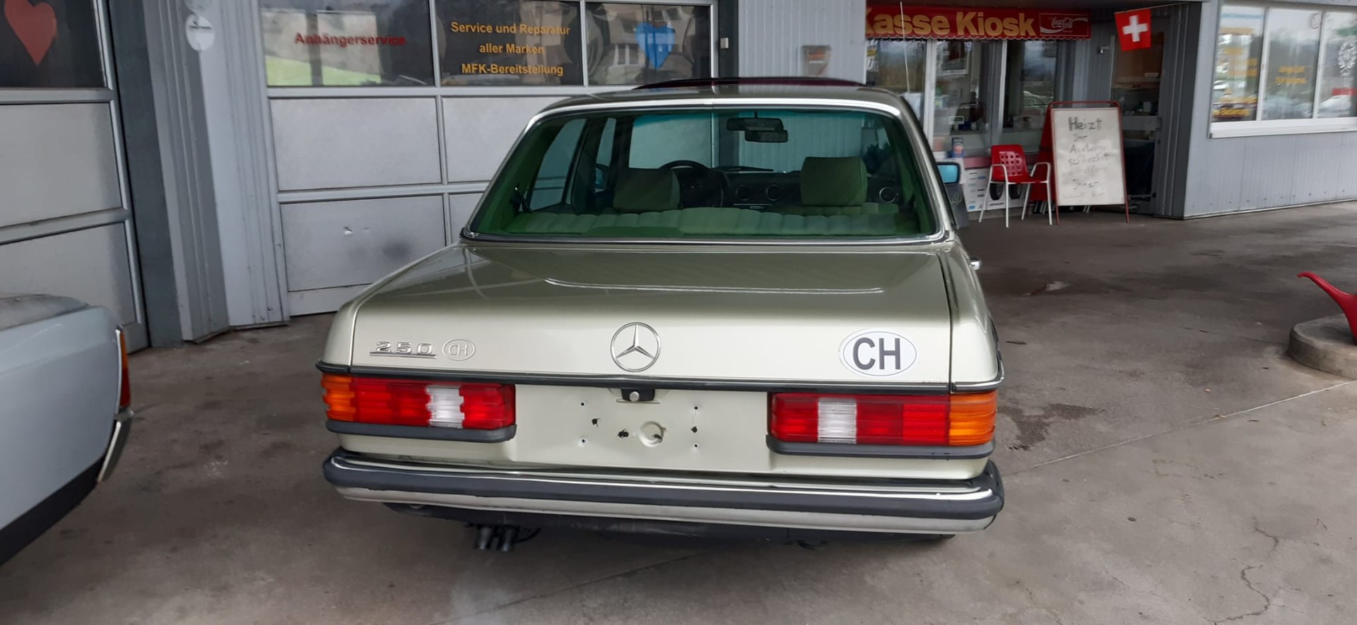 MERCEDES-BENZ 250-image-5