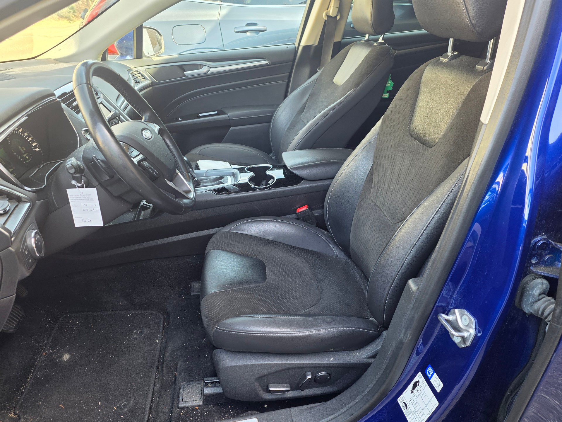 FORD Mondeo 2.0 EcoBoost SCTi Titanium Automatic-image-9