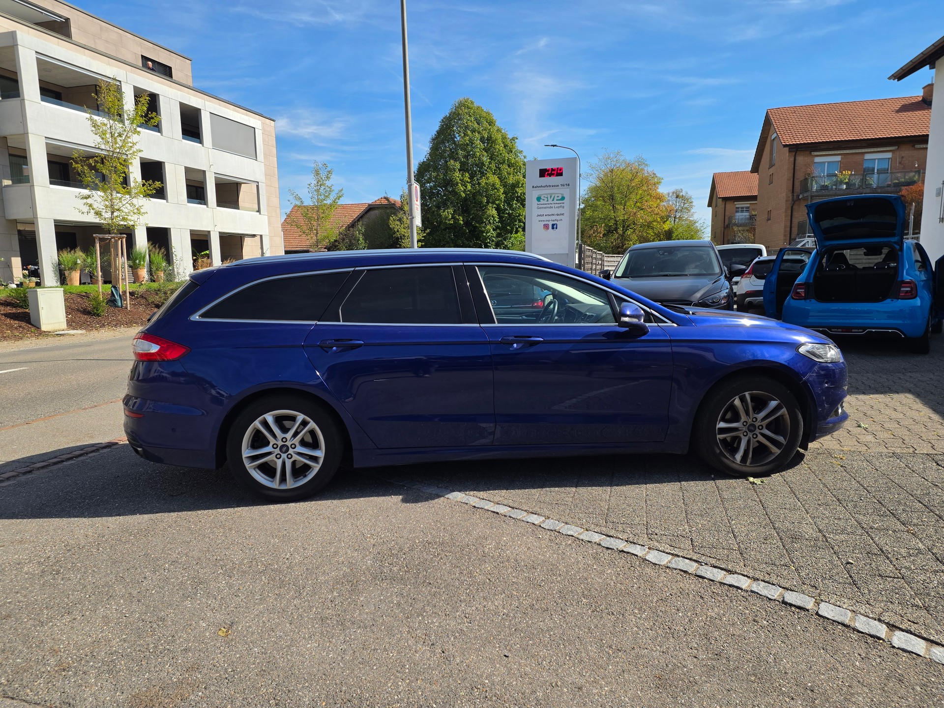 FORD Mondeo 2.0 EcoBoost SCTi Titanium Automatic-image-4