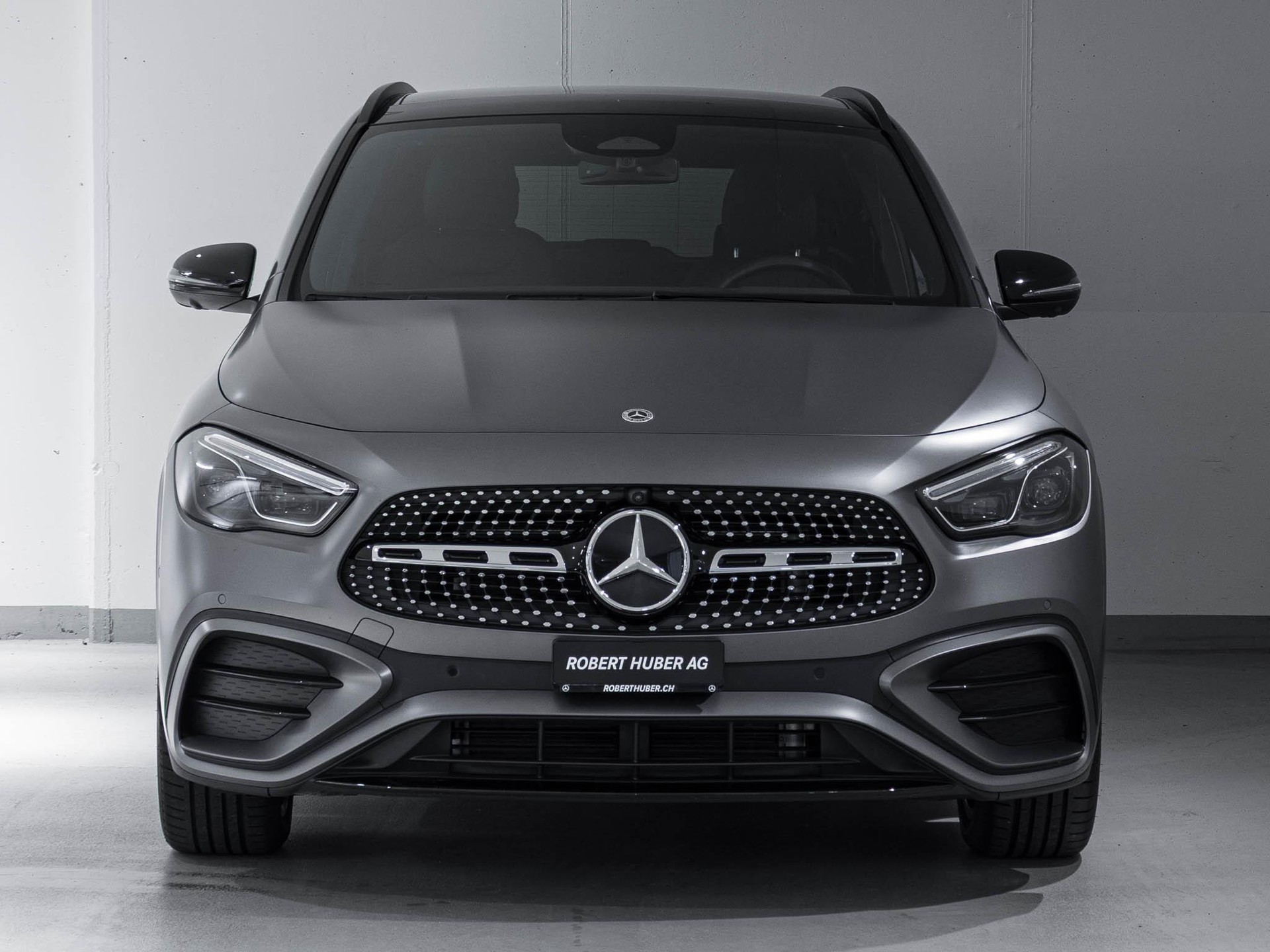 MERCEDES-BENZ GLA 220 d AMG Line 4matic-image-2