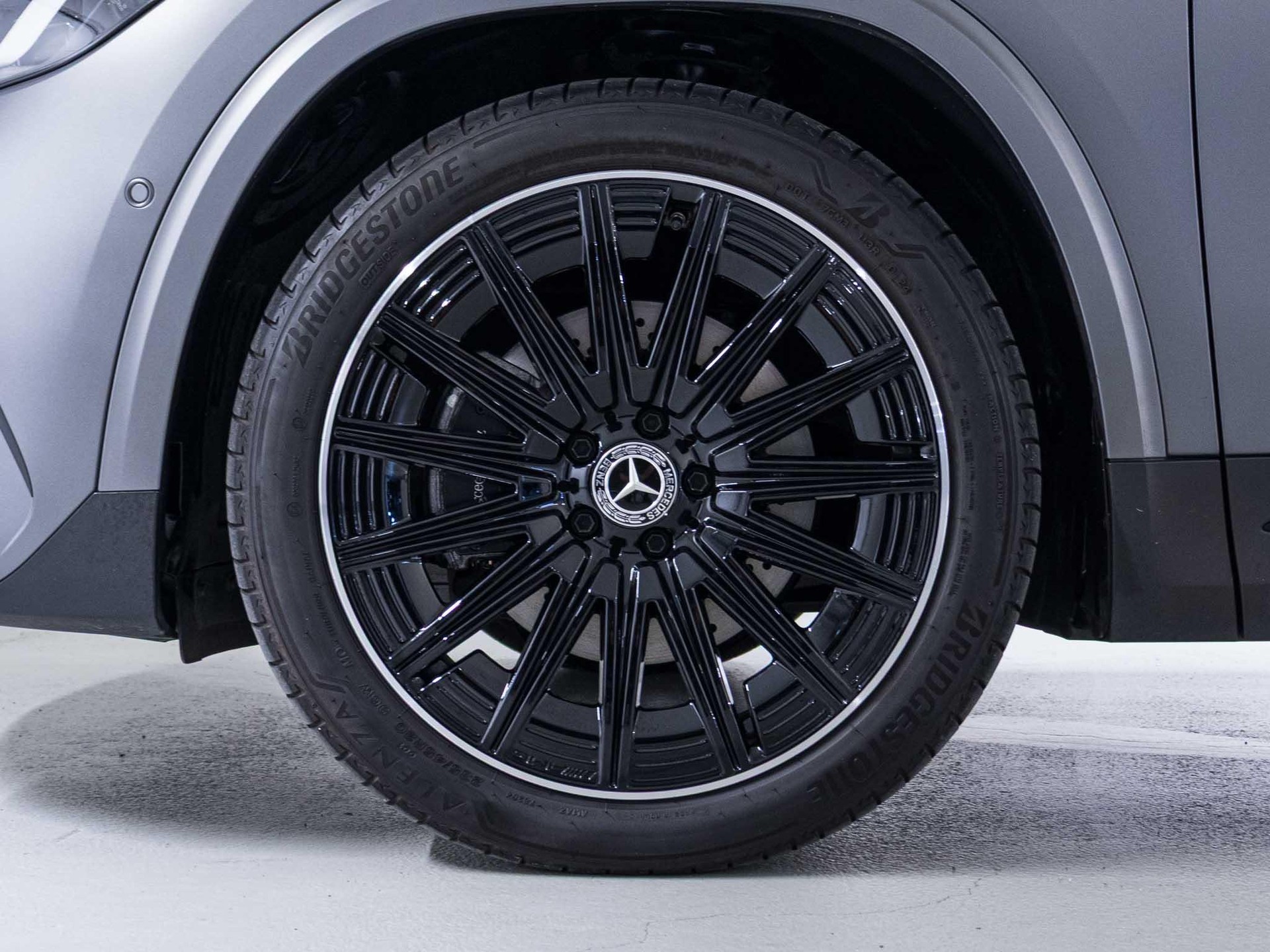MERCEDES-BENZ GLA 220 d AMG Line 4matic-image-14