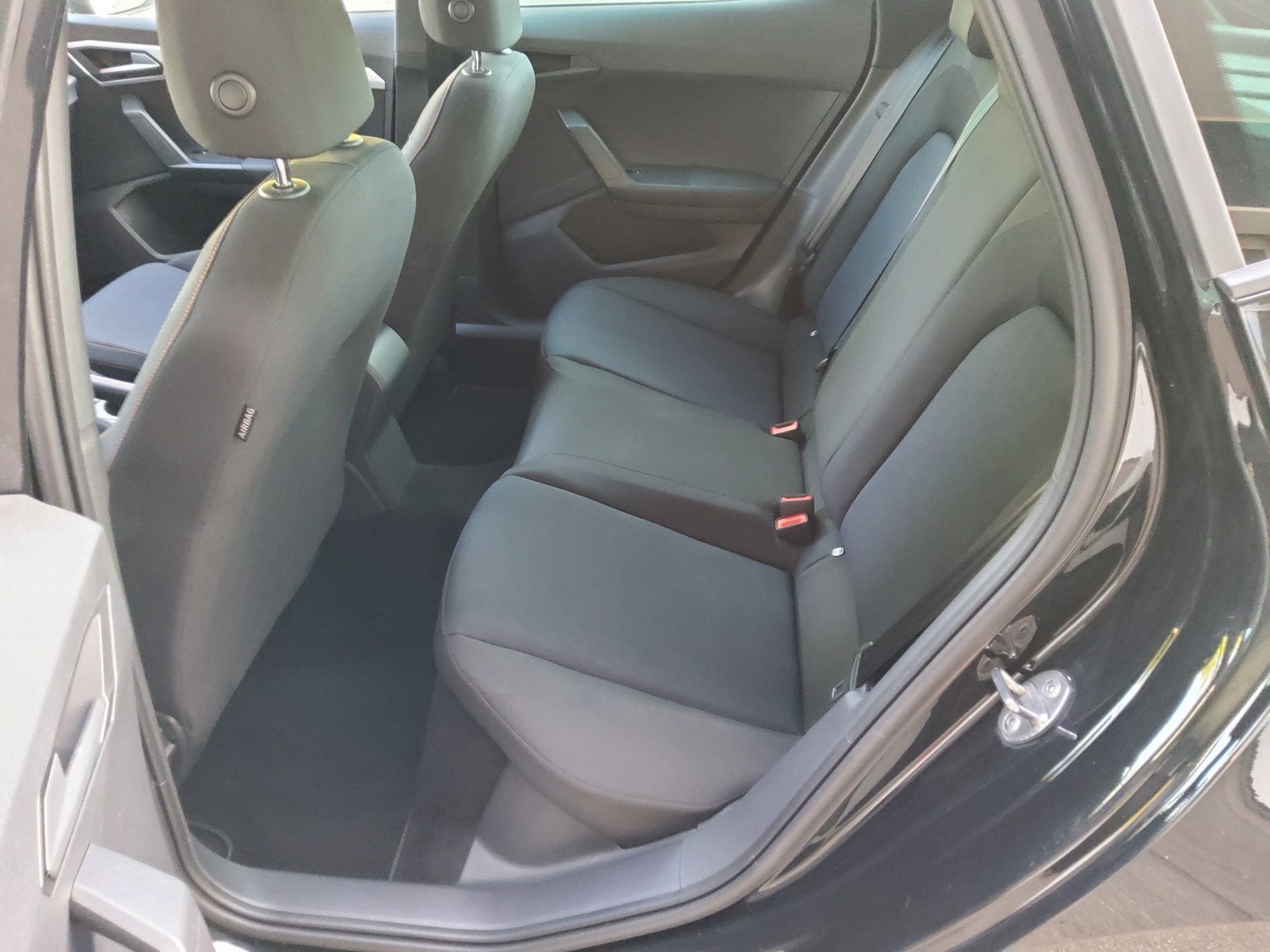 SEAT Ibiza 1.0 EcoTSI Hola FR DSG-image-7