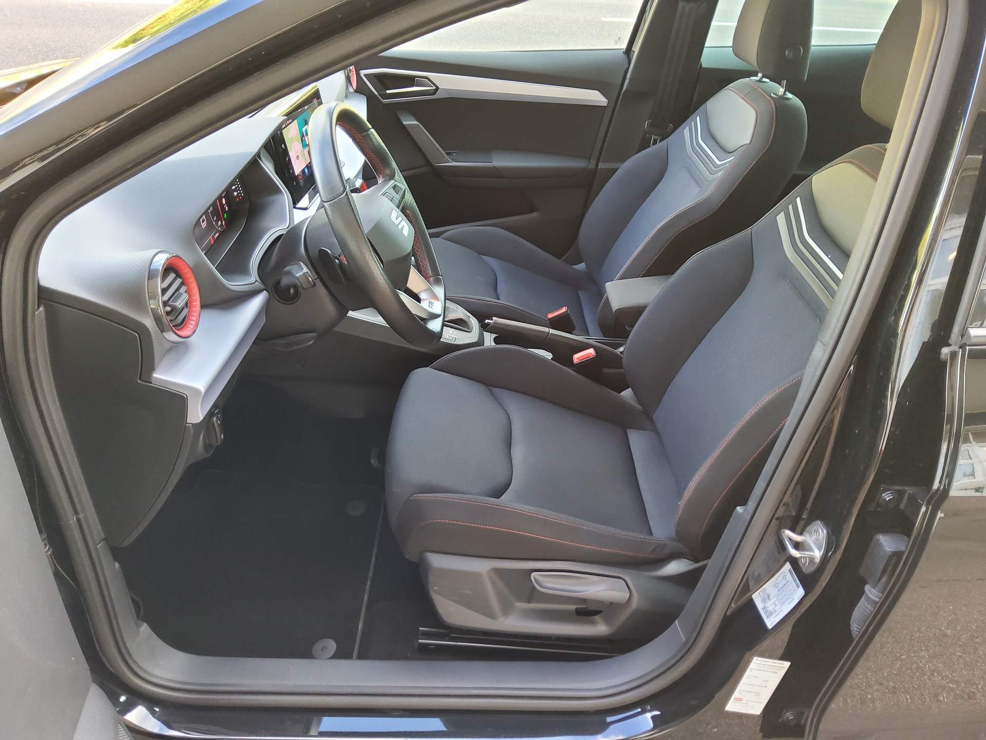 SEAT Ibiza 1.0 EcoTSI Hola FR DSG-image-6