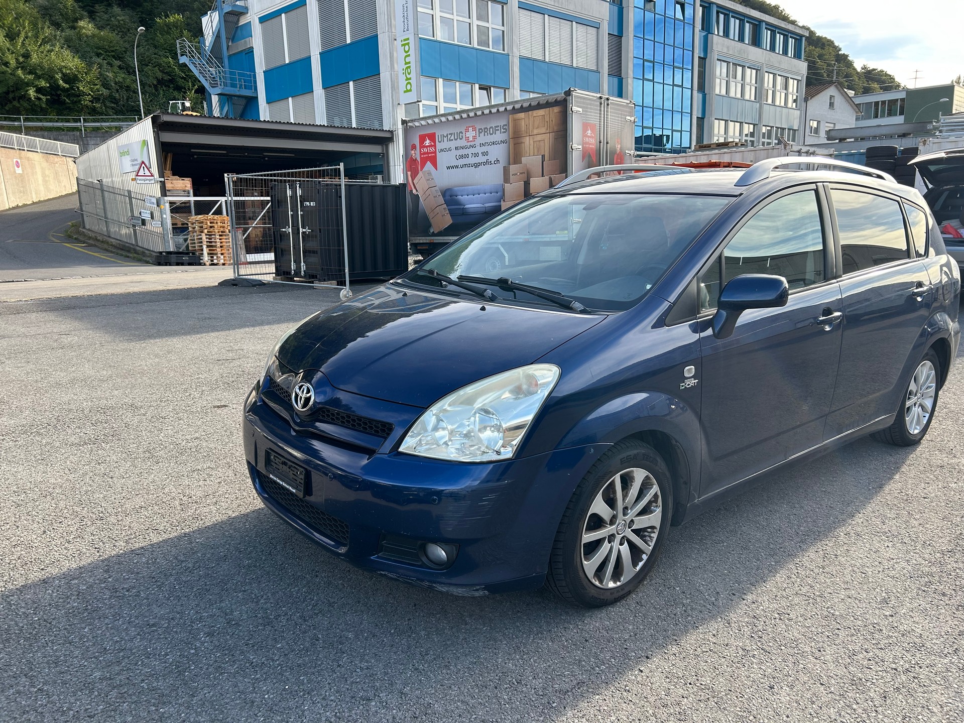 TOYOTA Corolla Verso 2.2 D-4D CleanP. Linea Sol Prem.-image-1