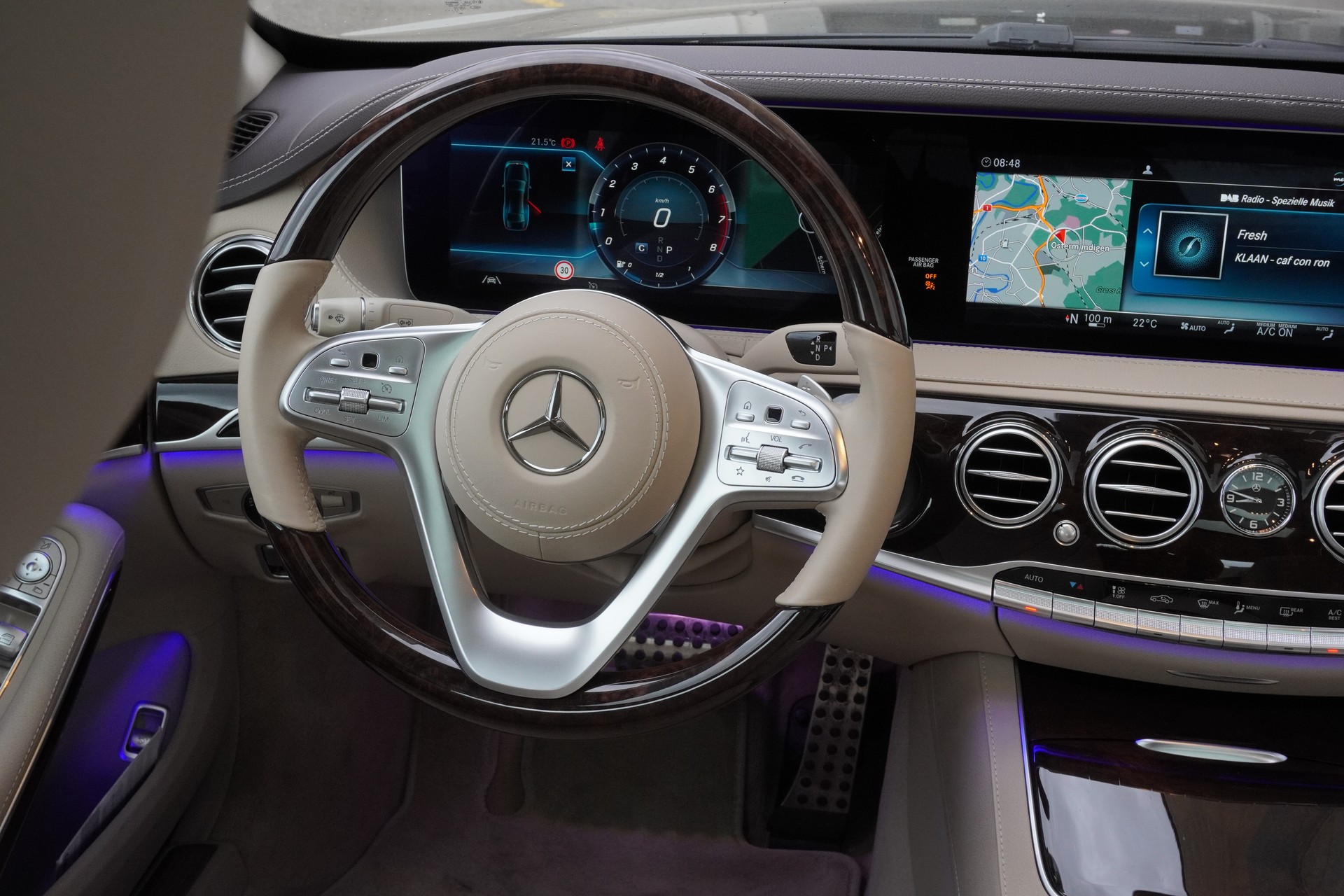 MERCEDES-BENZ S 560 4Matic 9G-Tronic-image-10