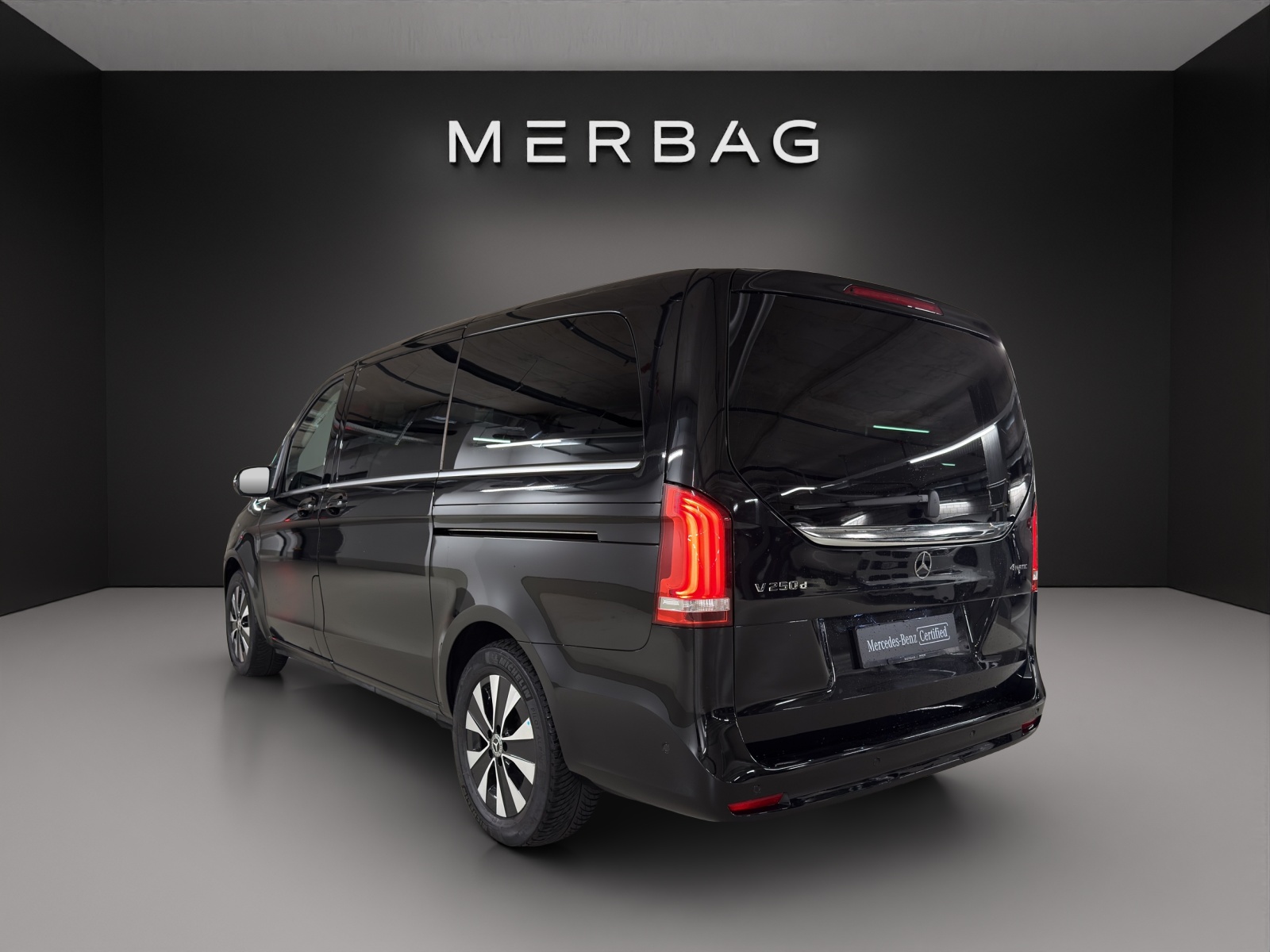MERCEDES-BENZ V 250 d lang Avantgarde 4Matic G-Tronic-image-5