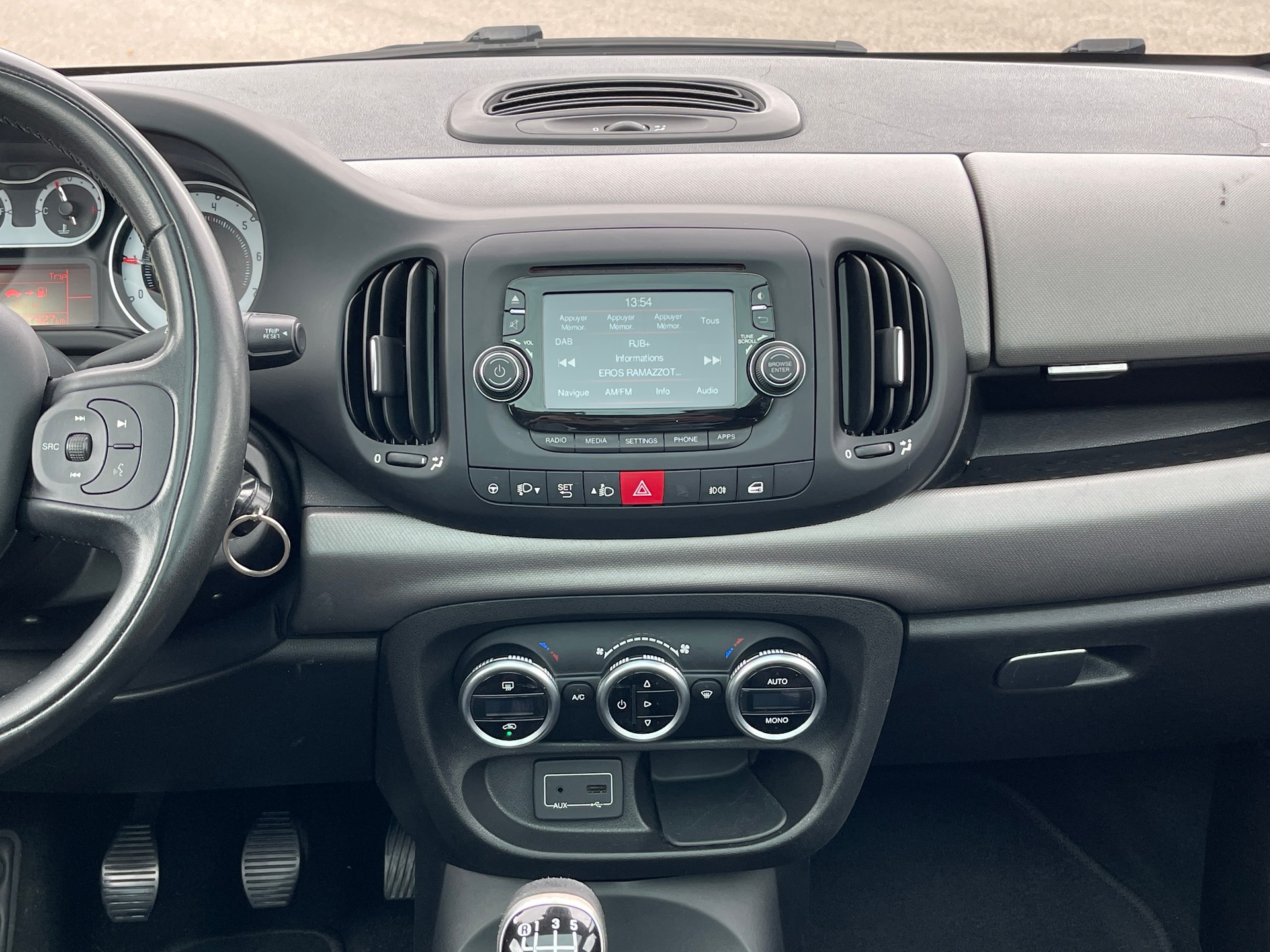 FIAT 500L 1.4 TB 16V Lounge-image-9