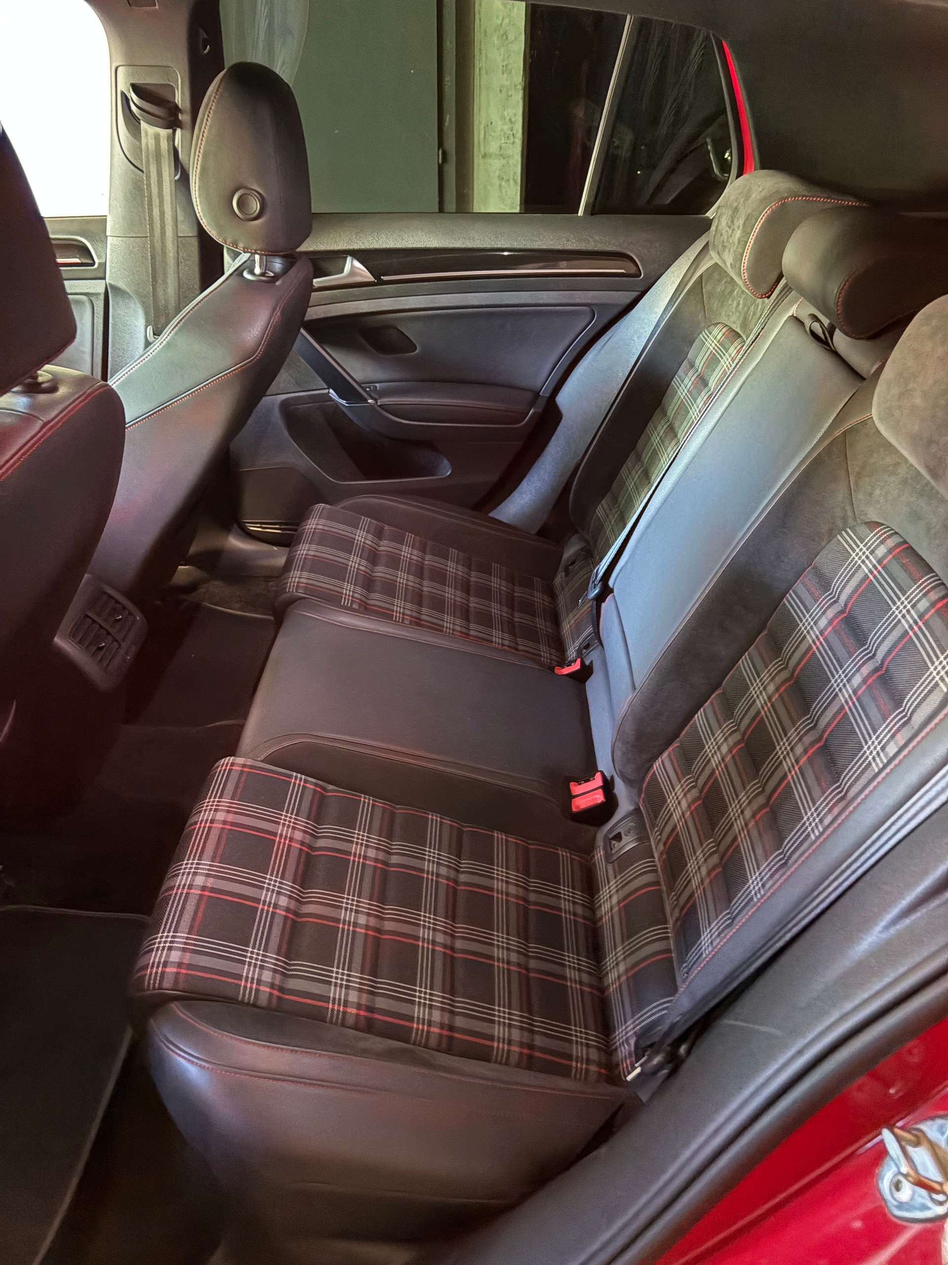 VW Golf 2.0 TSI GTI Performance DSG-image-6