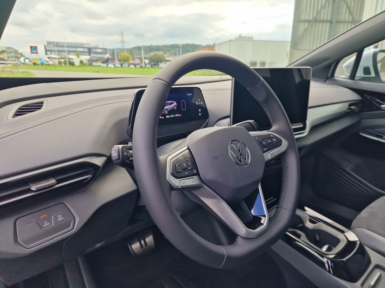 VW ID.4 Pro 77 kWh 4x4 Panorama AHK MY2027-image-13