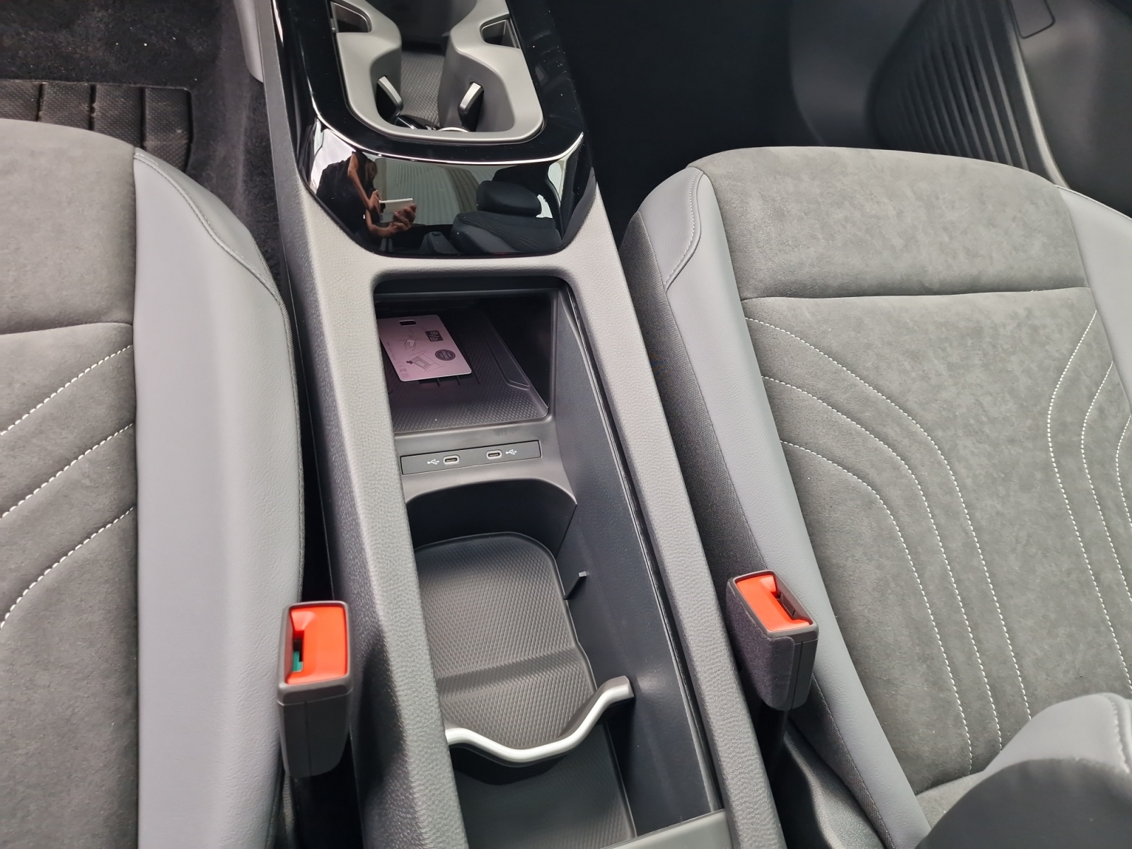 VW ID.4 Pro 77 kWh 4x4 Panorama AHK MY2027-image-19