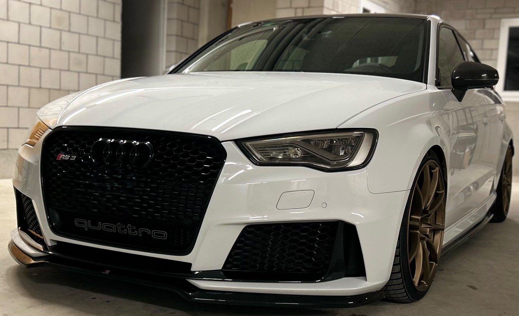 AUDI RS3 2.5 TSI quattro S-tronic-image-3