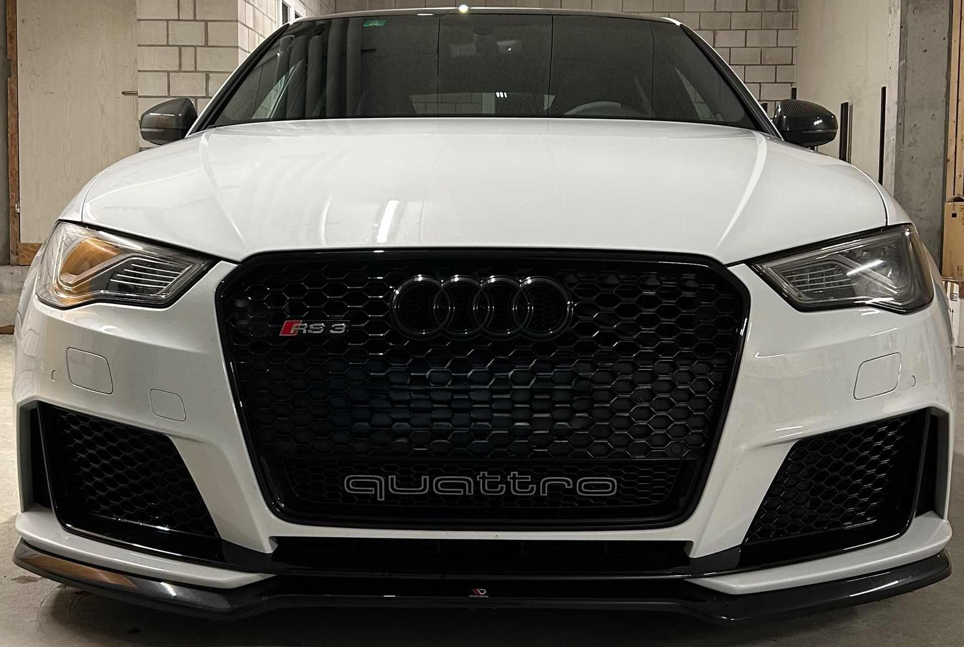 AUDI RS3 2.5 TSI quattro S-tronic-image-0