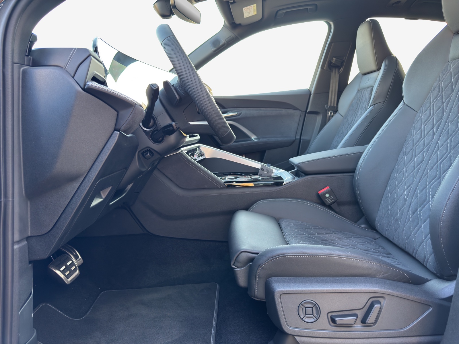 AUDI Q5 Sportback TDI quattro 150 kW S-tronic-image-7