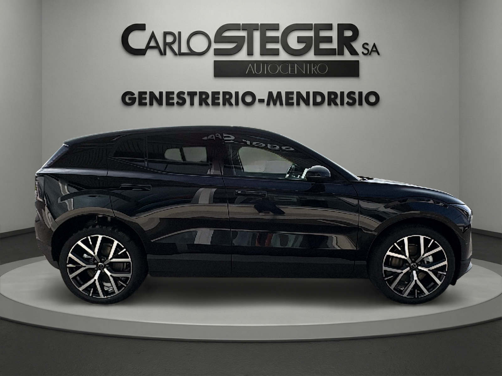 VOLVO EX30 P5 69 kWh Long Range Xcentric Black Edition-image-14