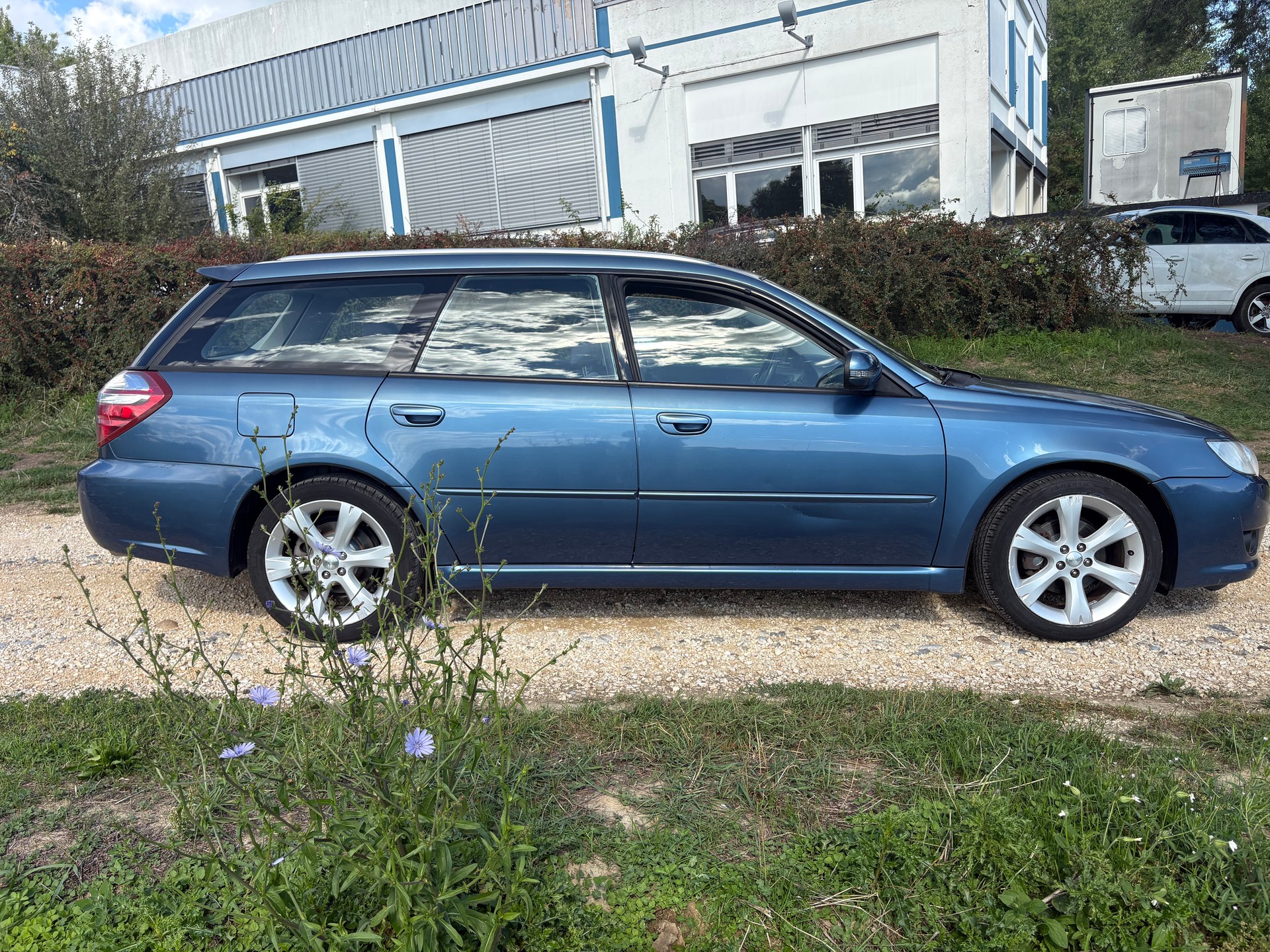 SUBARU LEGACY-image-4