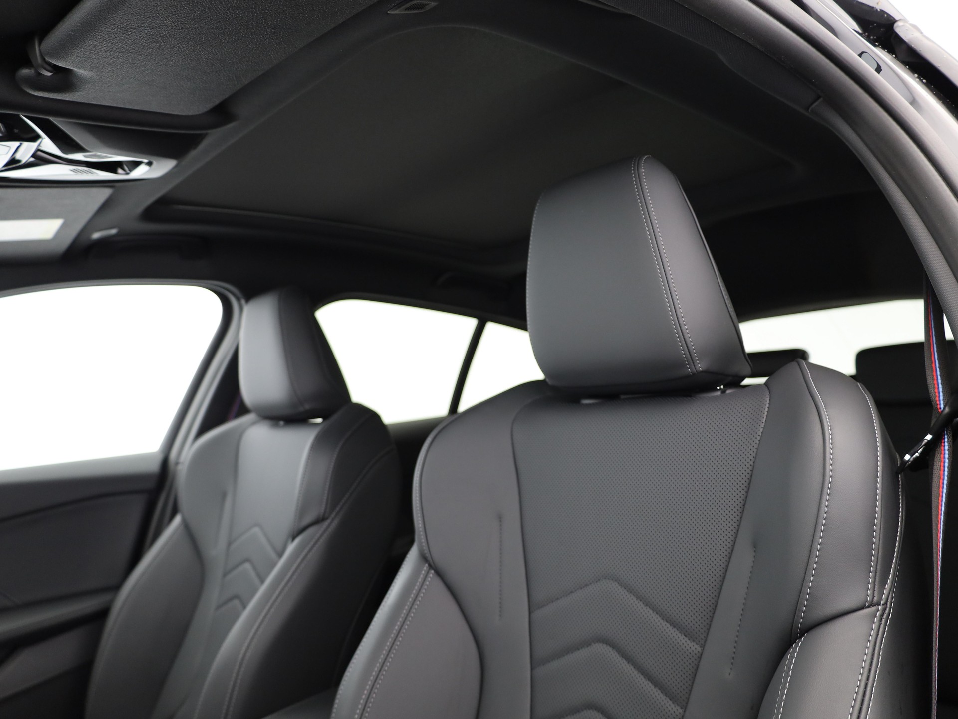 BMW 1er Reihe F70 120d-image-12