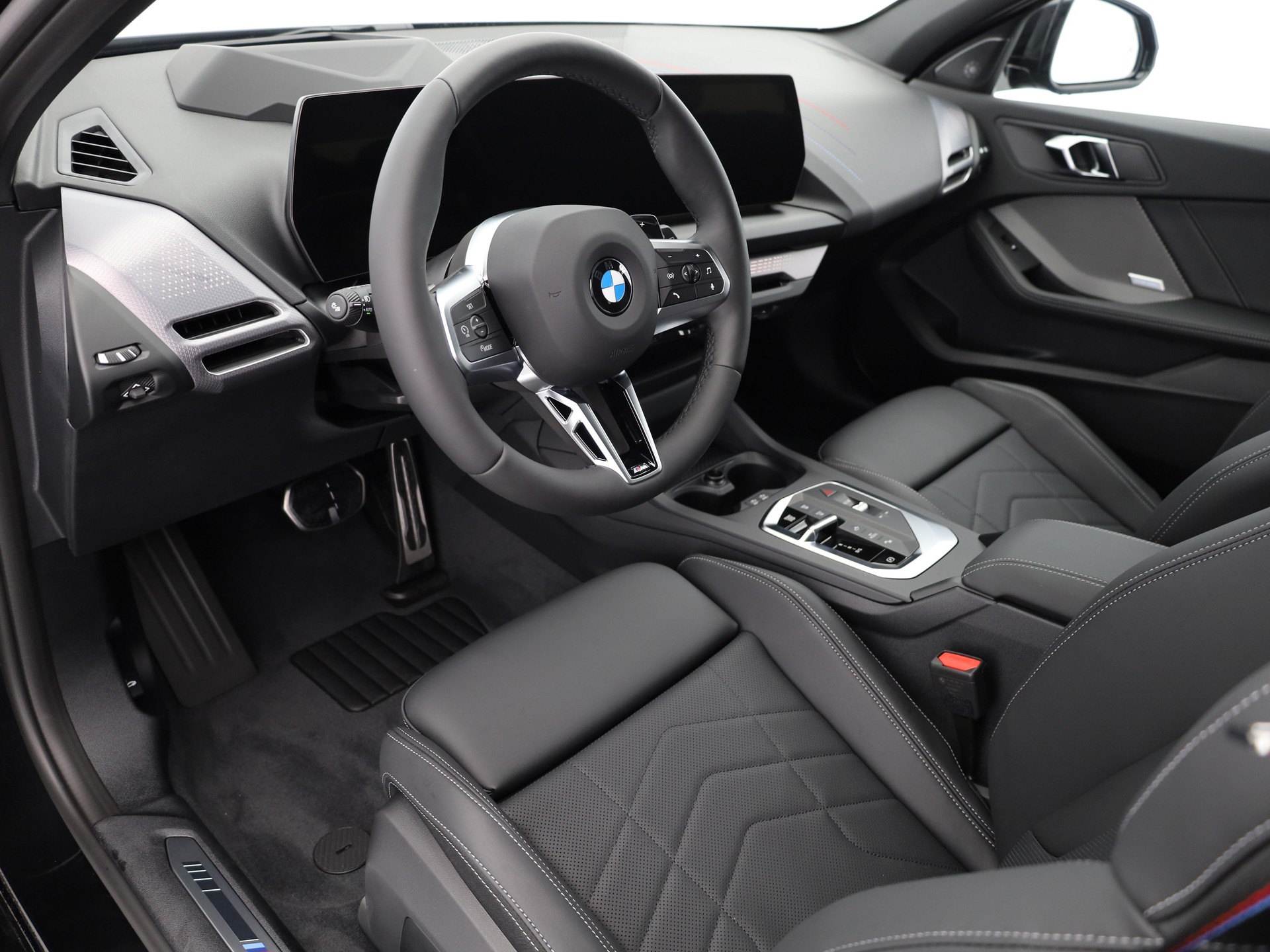 BMW 1er Reihe F70 120d-image-8