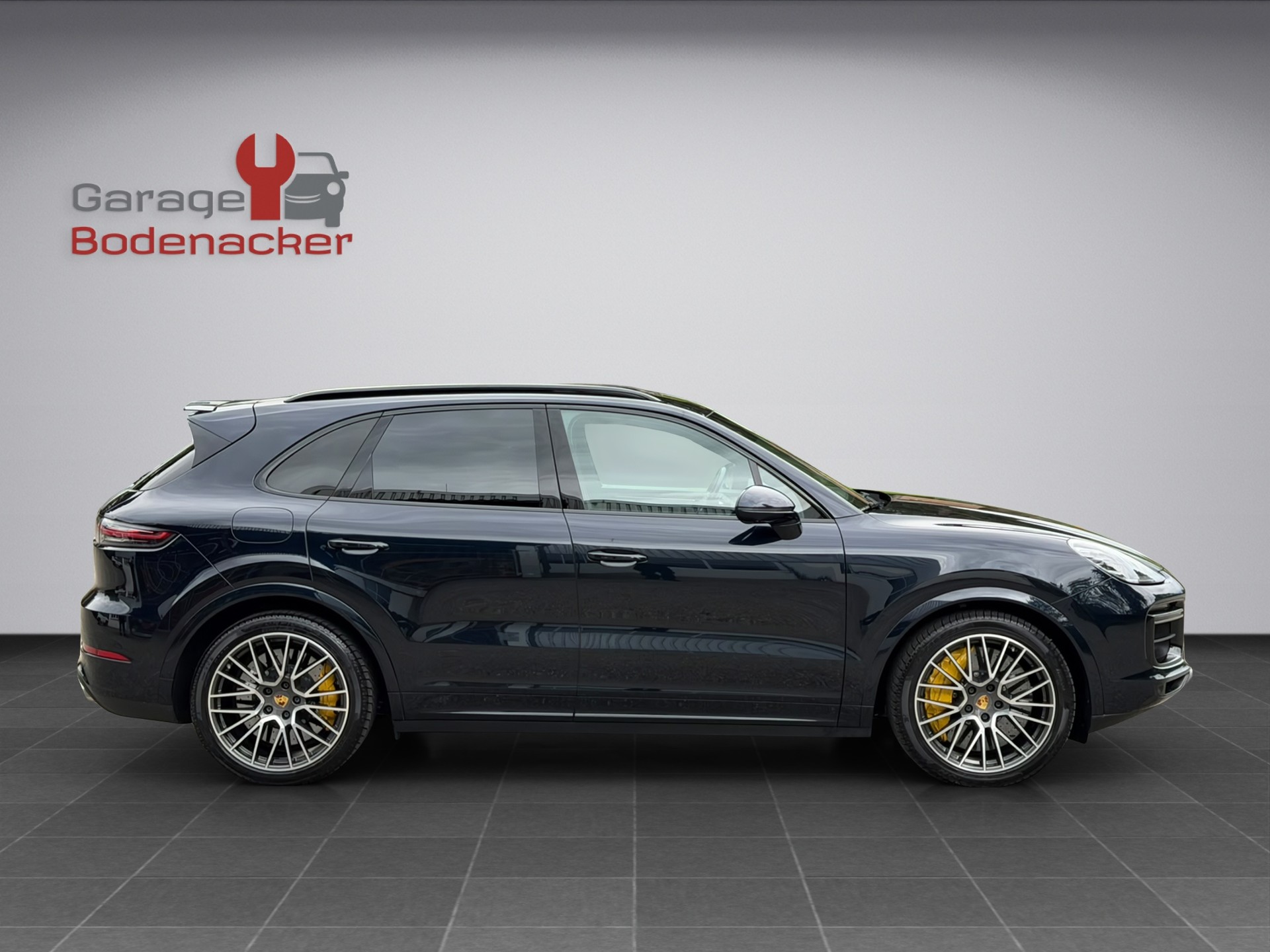 PORSCHE Cayenne Turbo 4.0 V8 Benzin 550PS-image-5