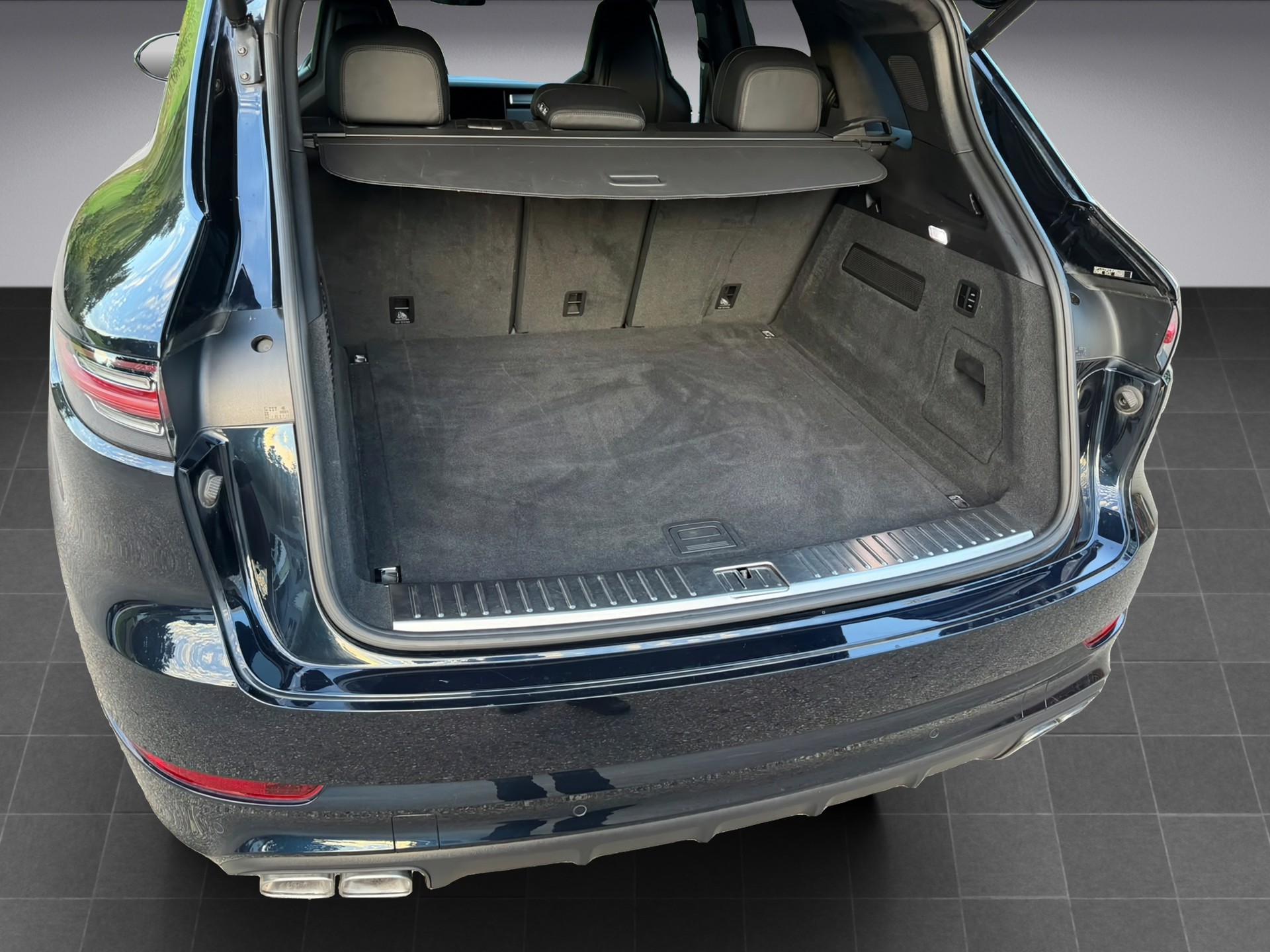 PORSCHE Cayenne Turbo 4.0 V8 Benzin 550PS-image-17