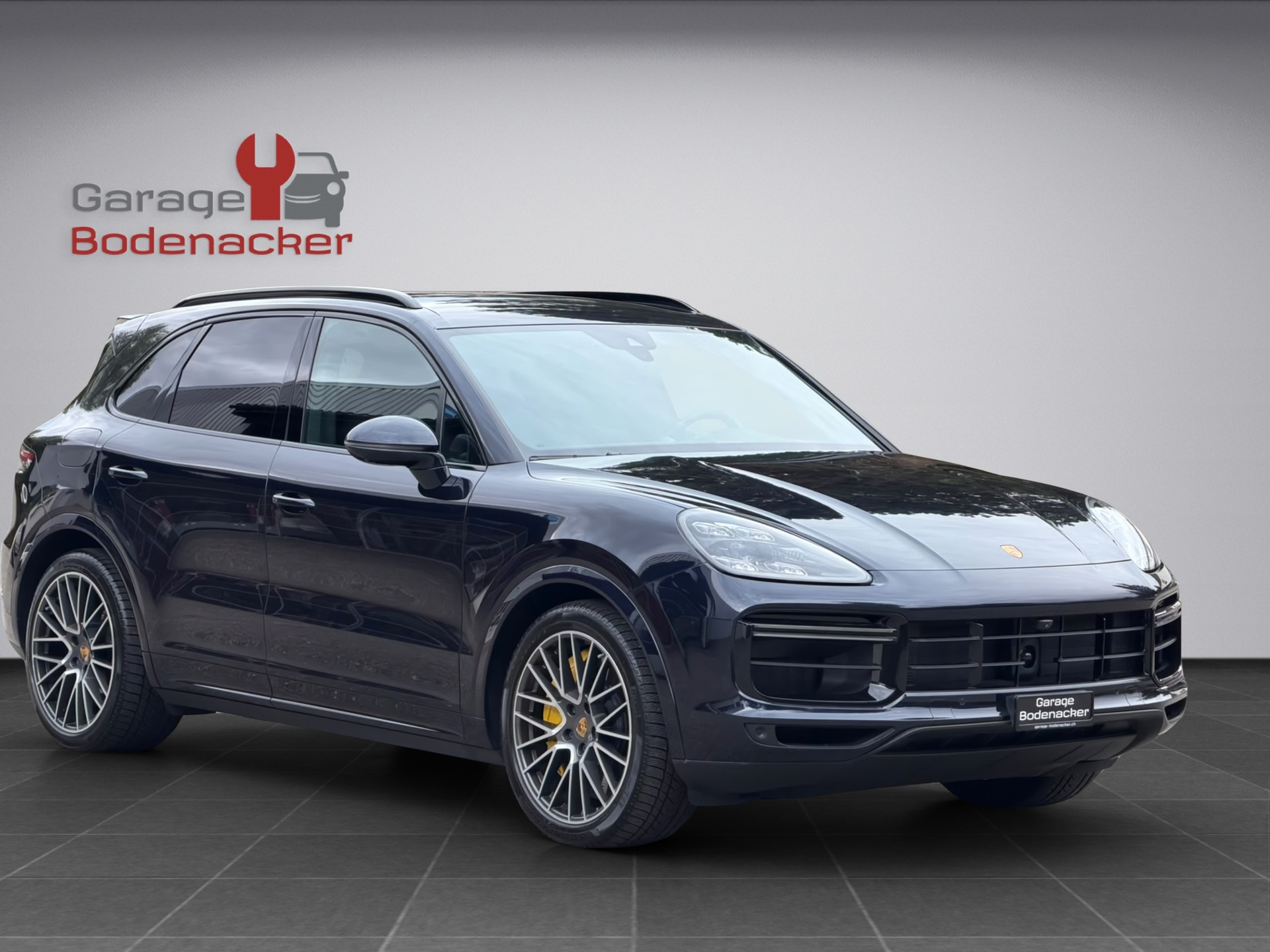 PORSCHE Cayenne Turbo 4.0 V8 Benzin 550PS-image-6