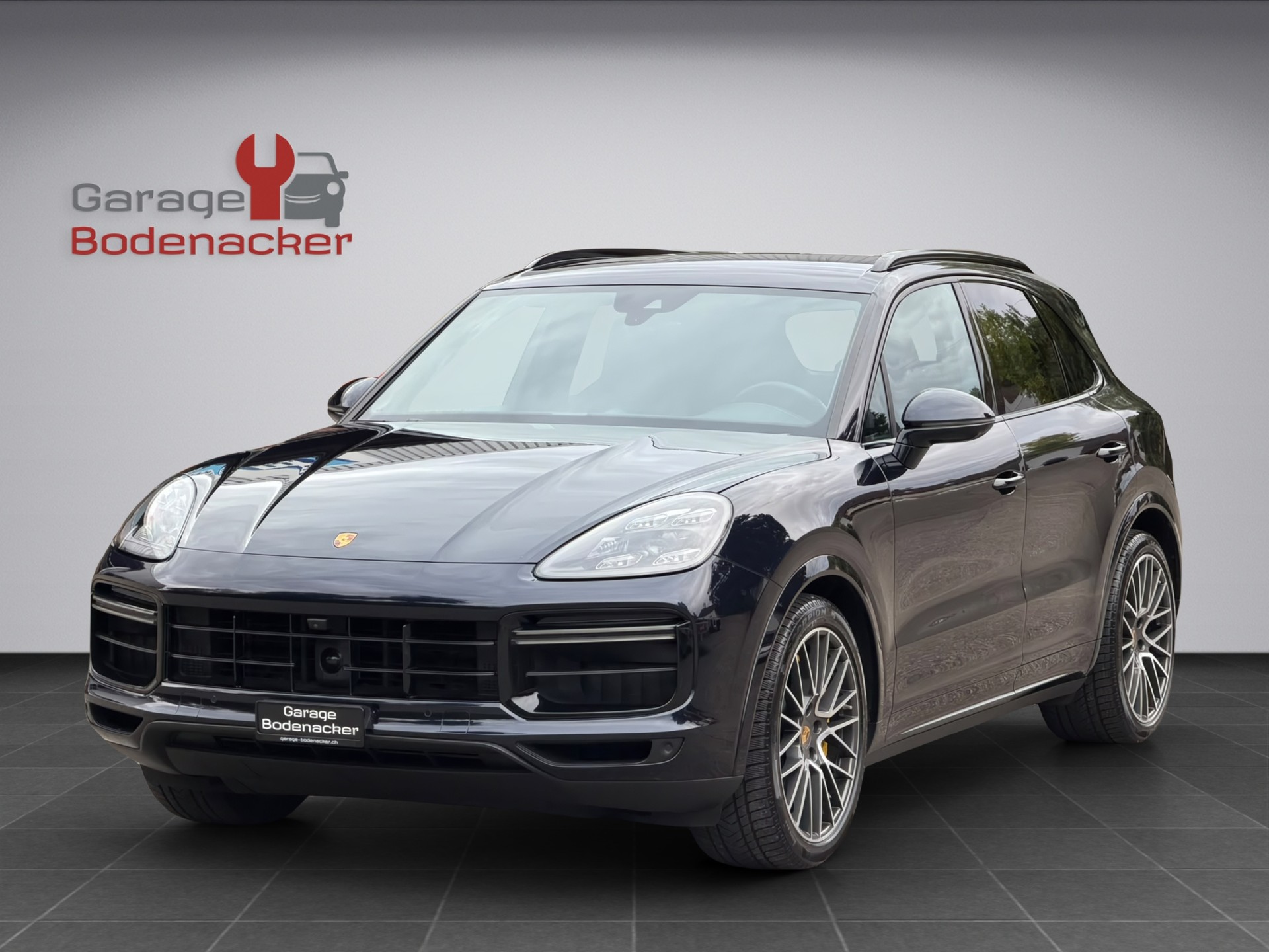 PORSCHE Cayenne Turbo 4.0 V8 Benzin 550PS-image-1