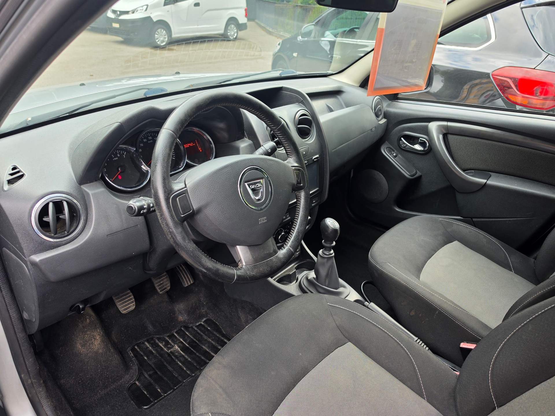 DACIA Duster 1.2 T Privilège 4x4-image-5