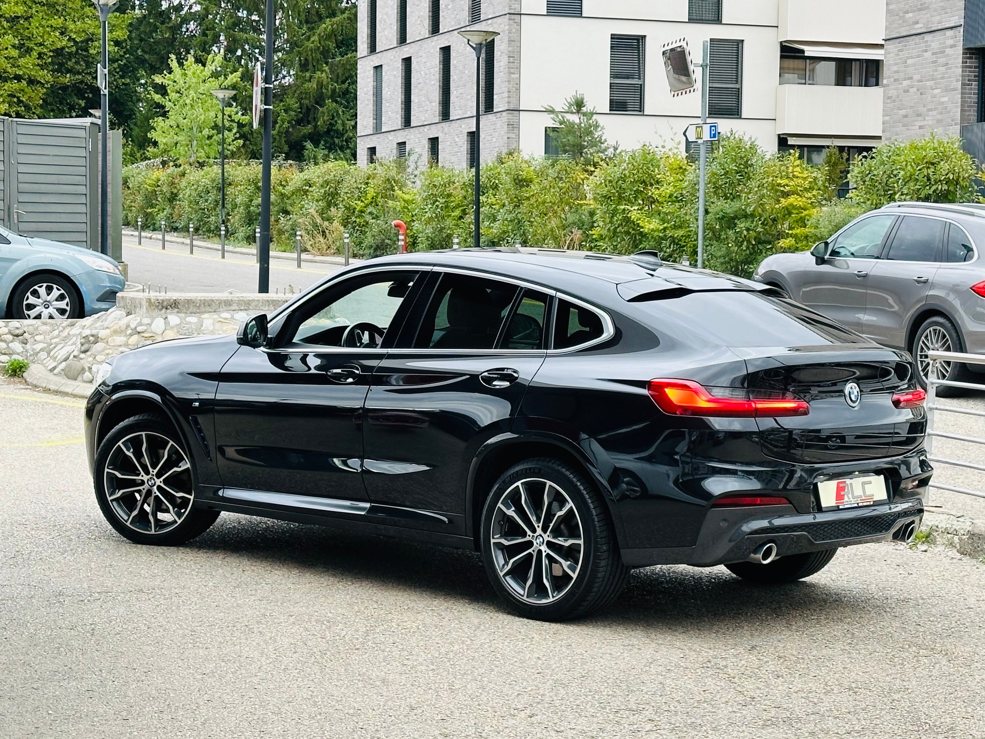 BMW X4 xDrive 20i M Sport Steptronic-image-10