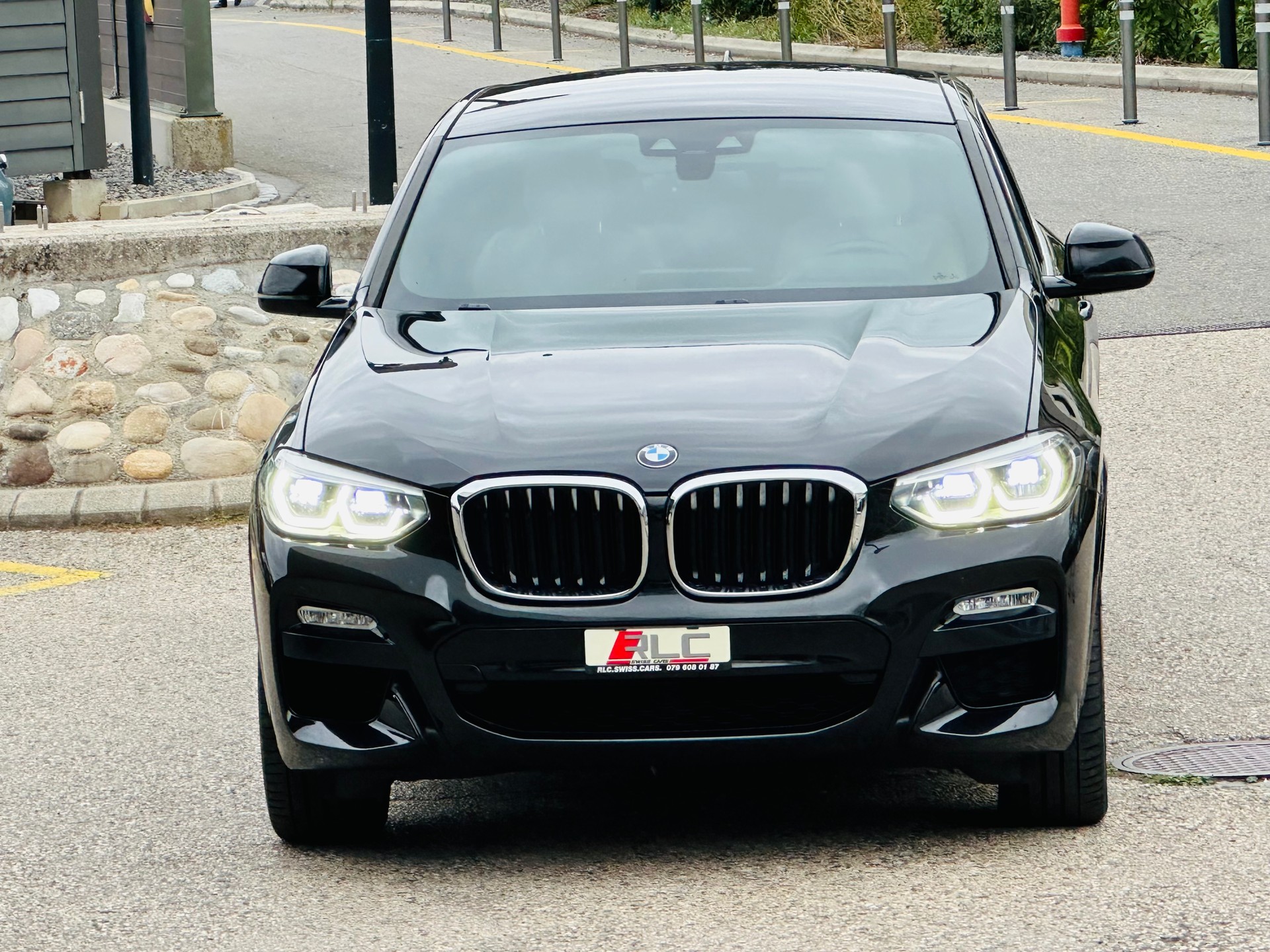 BMW X4 xDrive 20i M Sport Steptronic-image-5