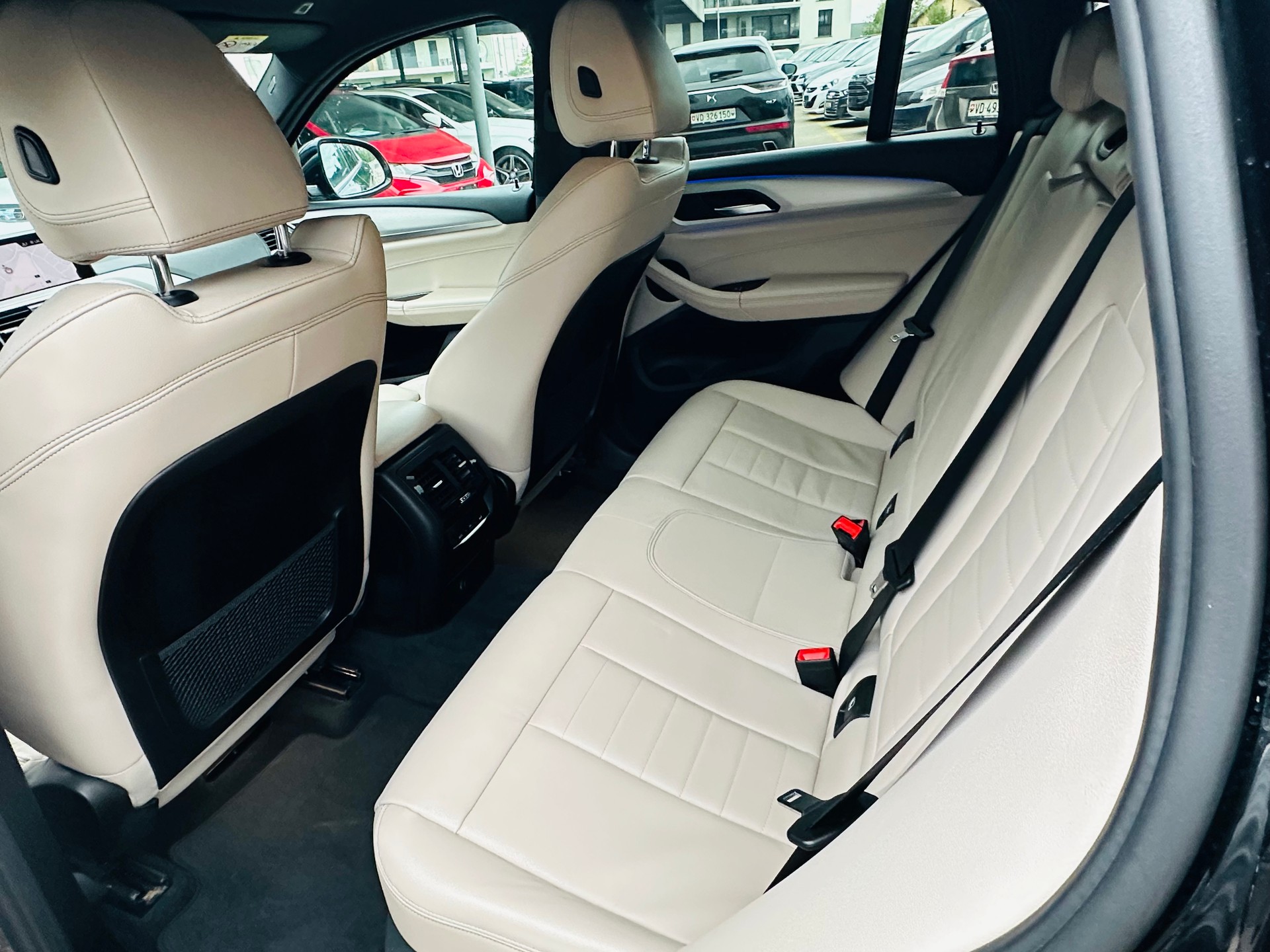 BMW X4 xDrive 20i M Sport Steptronic-image-13
