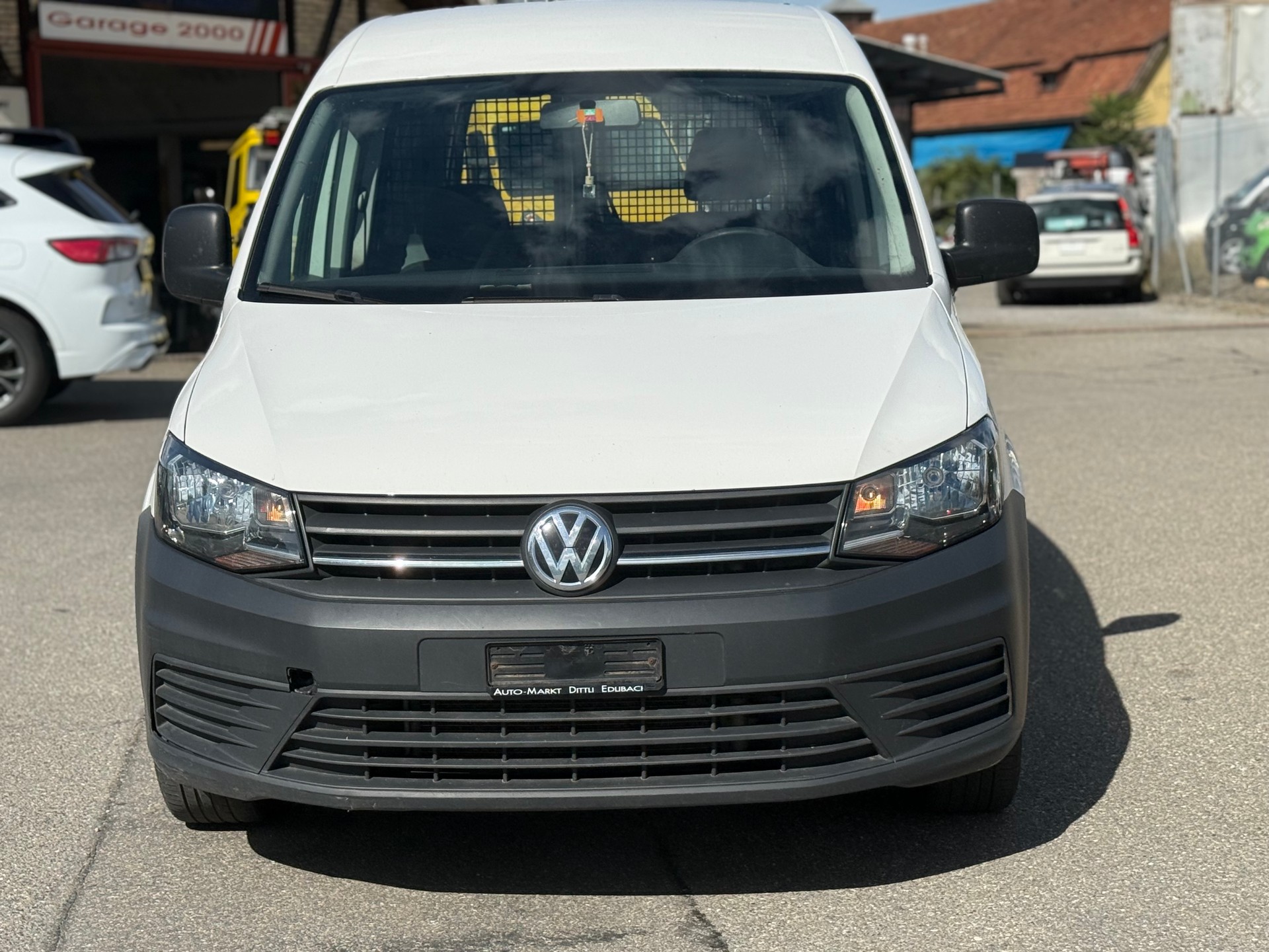 VW Caddy 2.0TDI BlueMotion Technology DSG-image-1