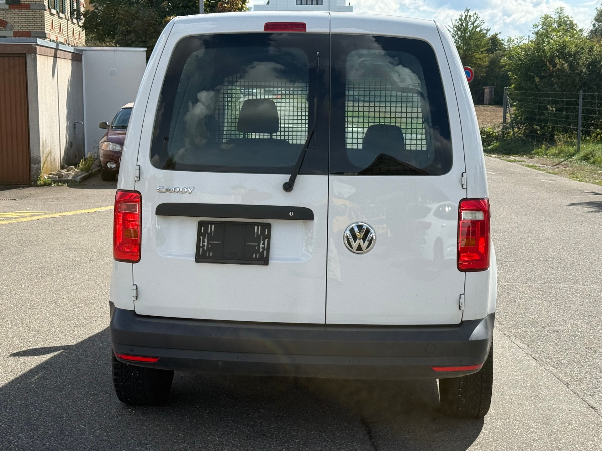 VW Caddy 2.0TDI BlueMotion Technology DSG-image-5