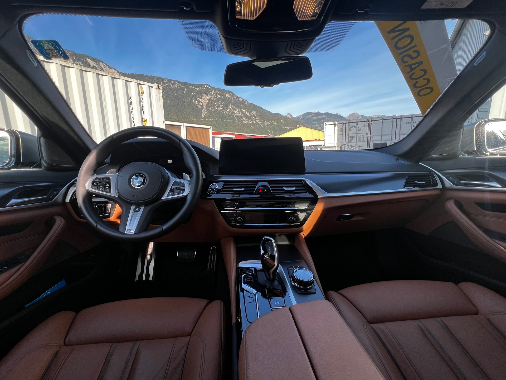 BMW M550i xDrive Steptronic-image-8