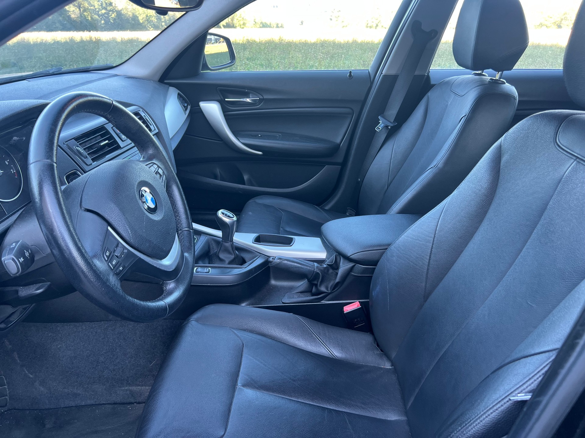BMW 116i-image-6