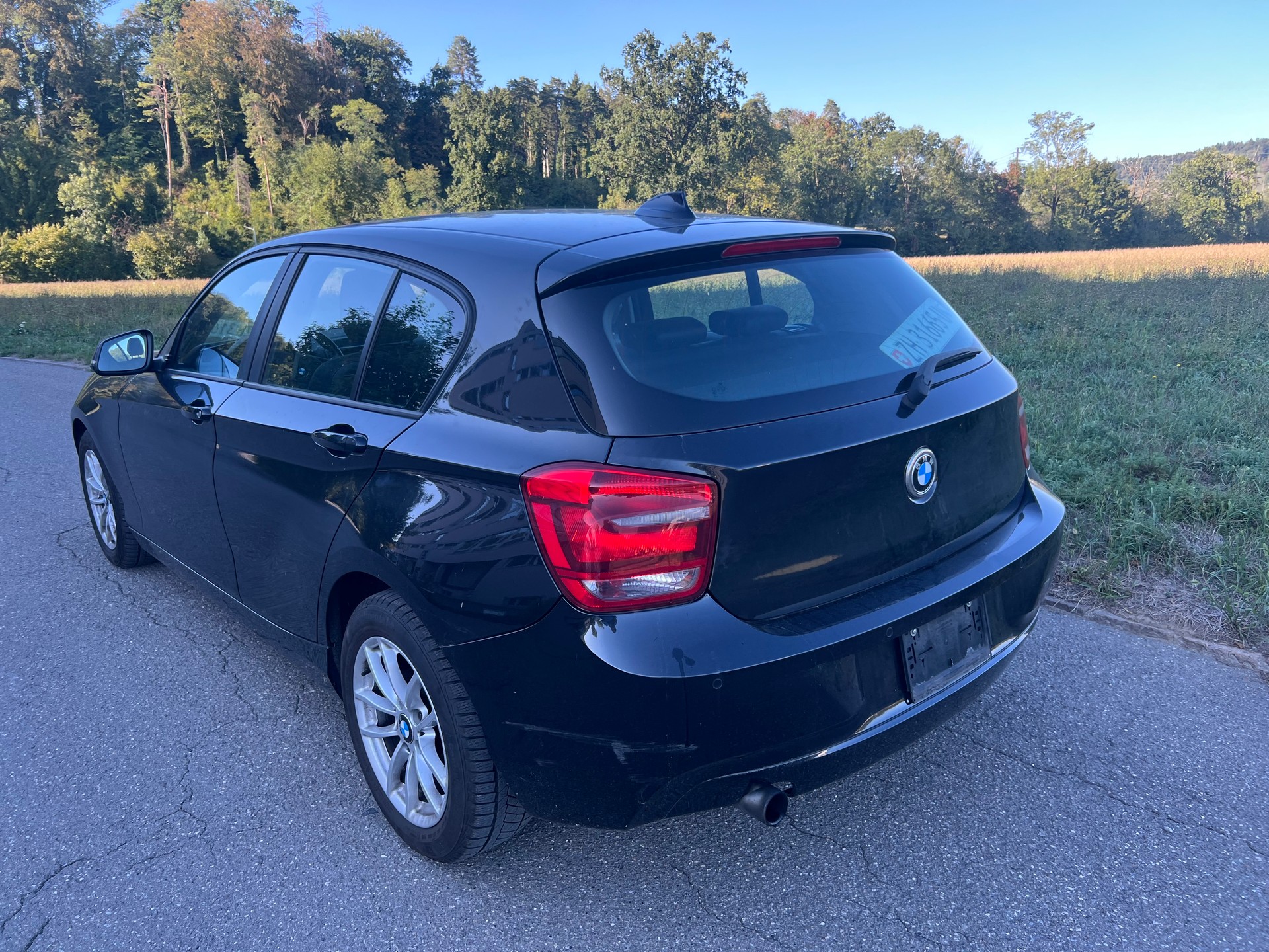 BMW 116i-image-3