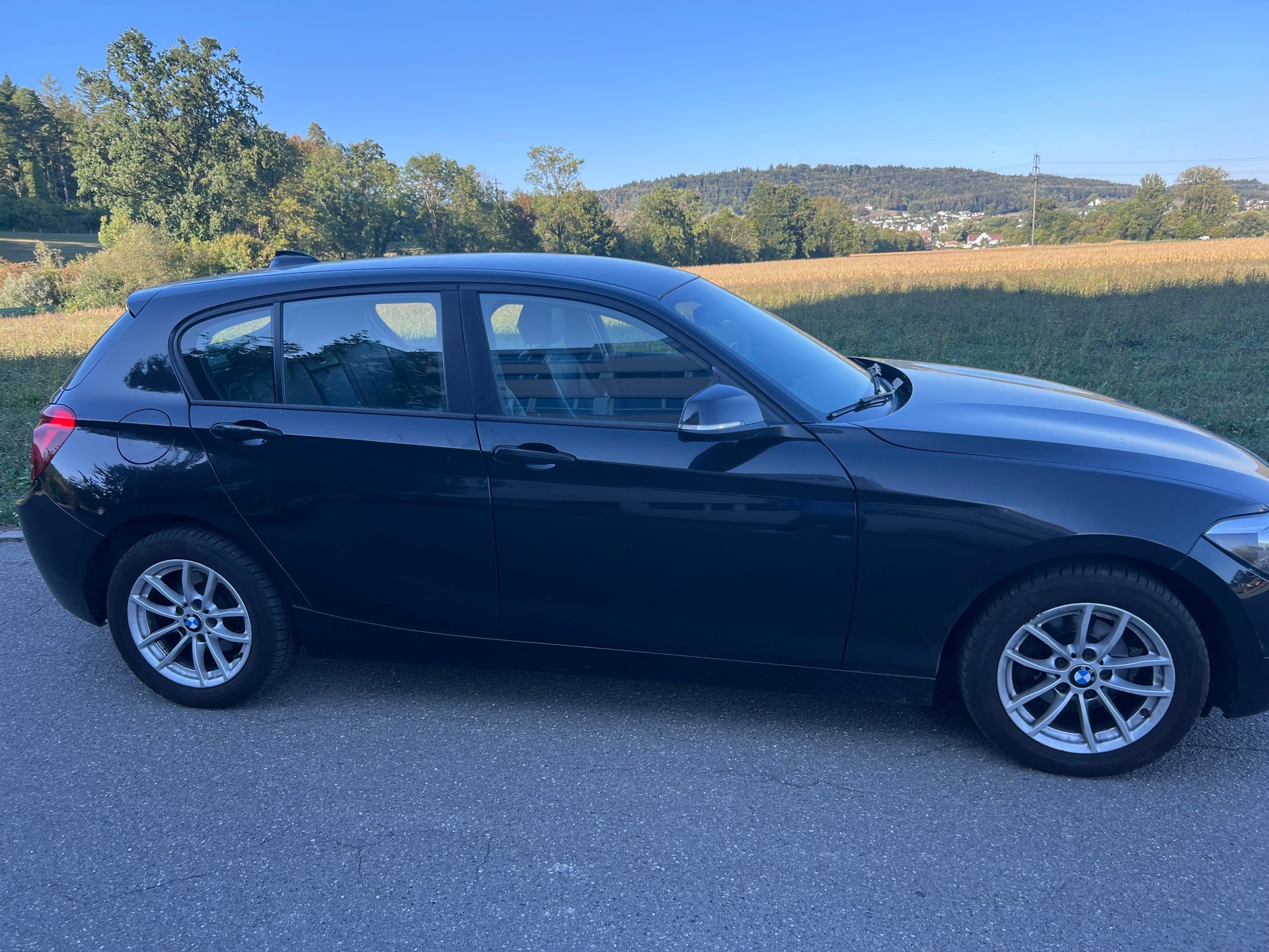 BMW 116i-image-2