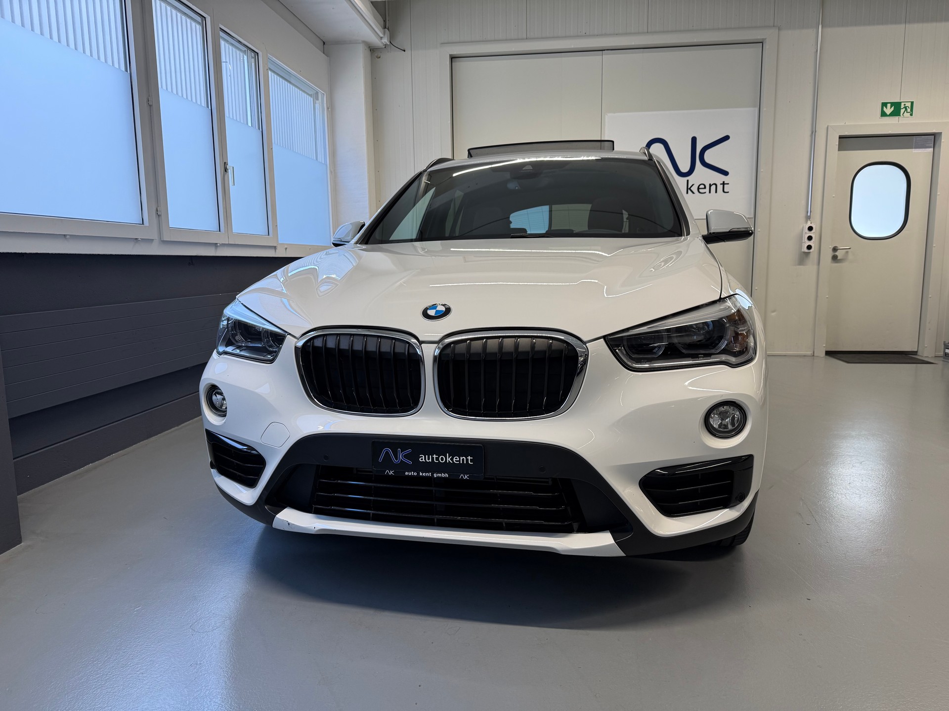 BMW X1 xDrive 20i Sport Line Steptronic-image-1
