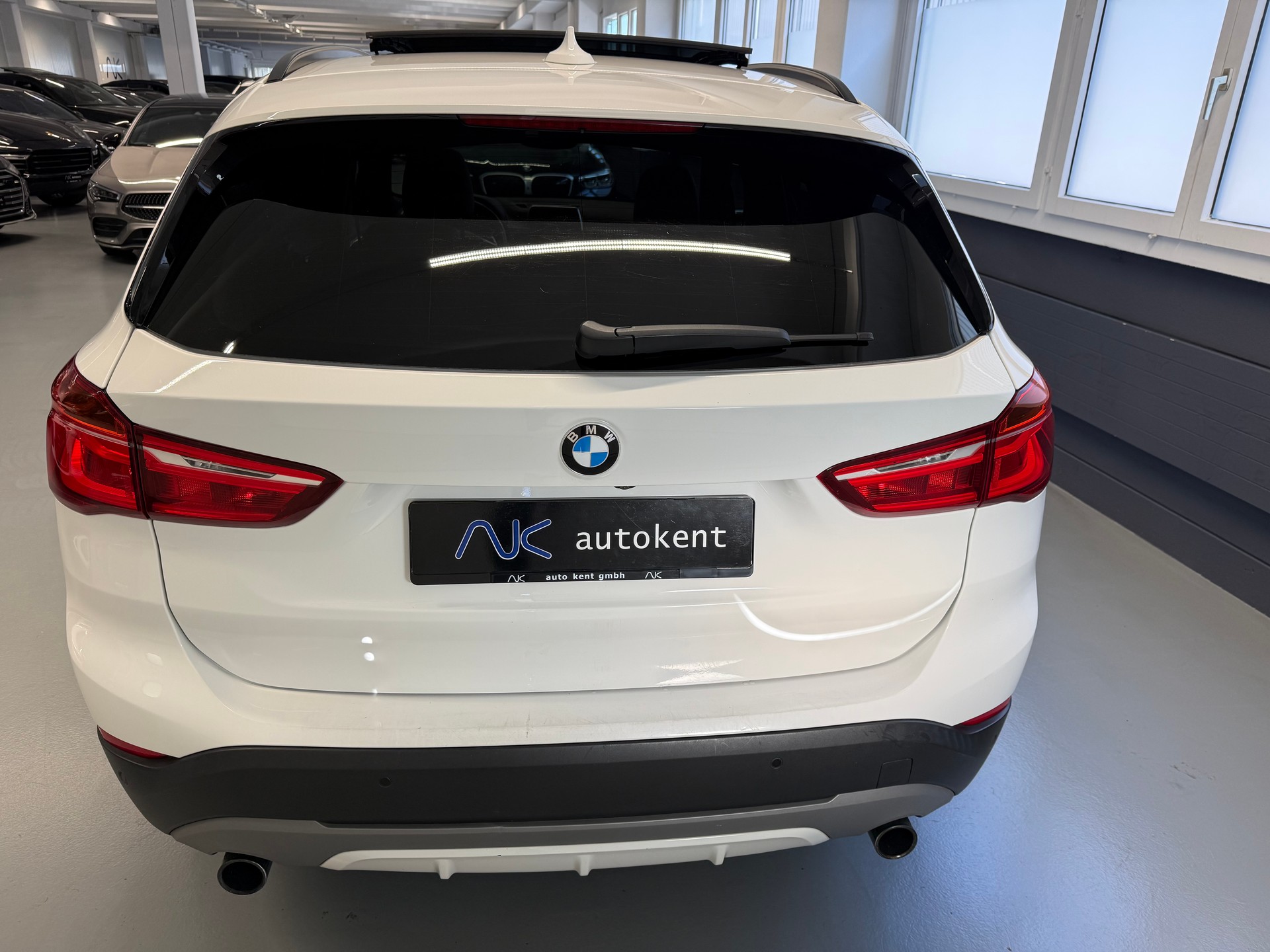 BMW X1 xDrive 20i Sport Line Steptronic-image-4