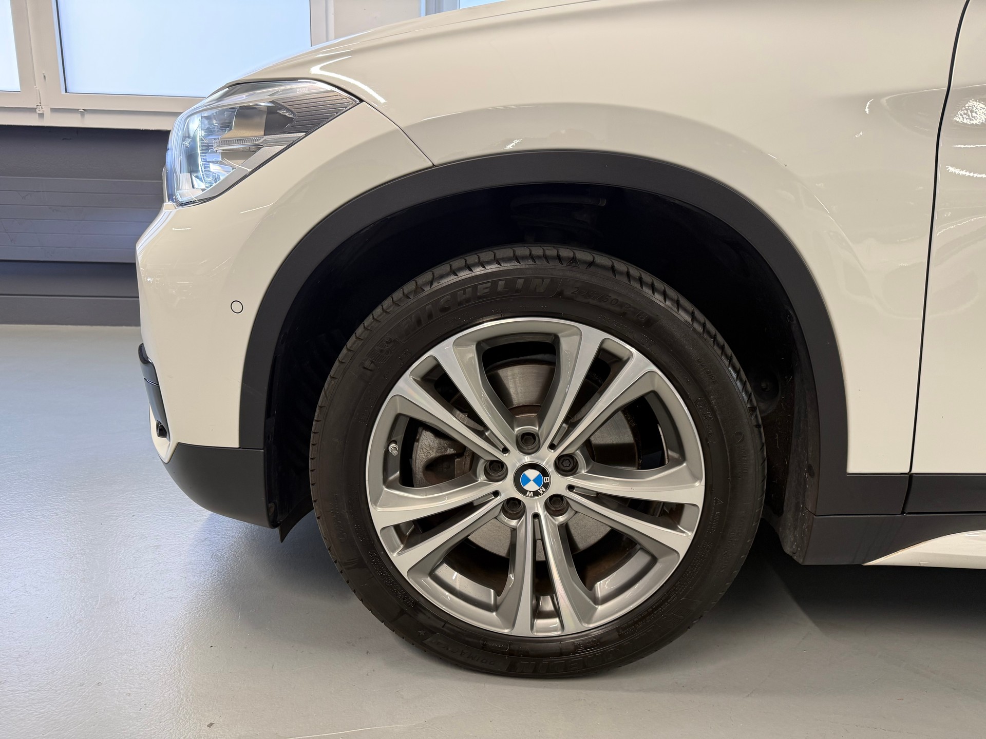 BMW X1 xDrive 20i Sport Line Steptronic-image-22