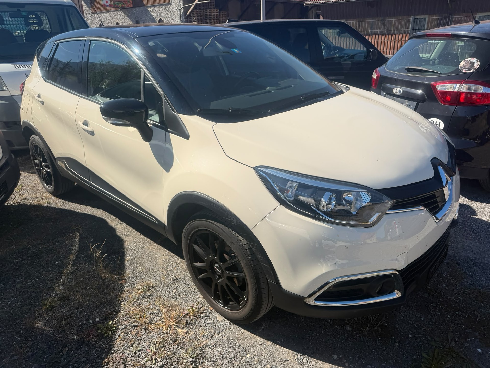 RENAULT Captur 1.2 T 16V-image-1