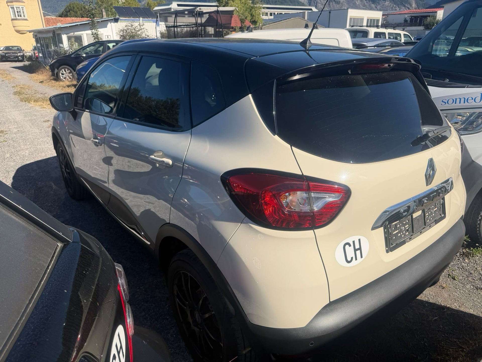 RENAULT Captur 1.2 T 16V-image-6