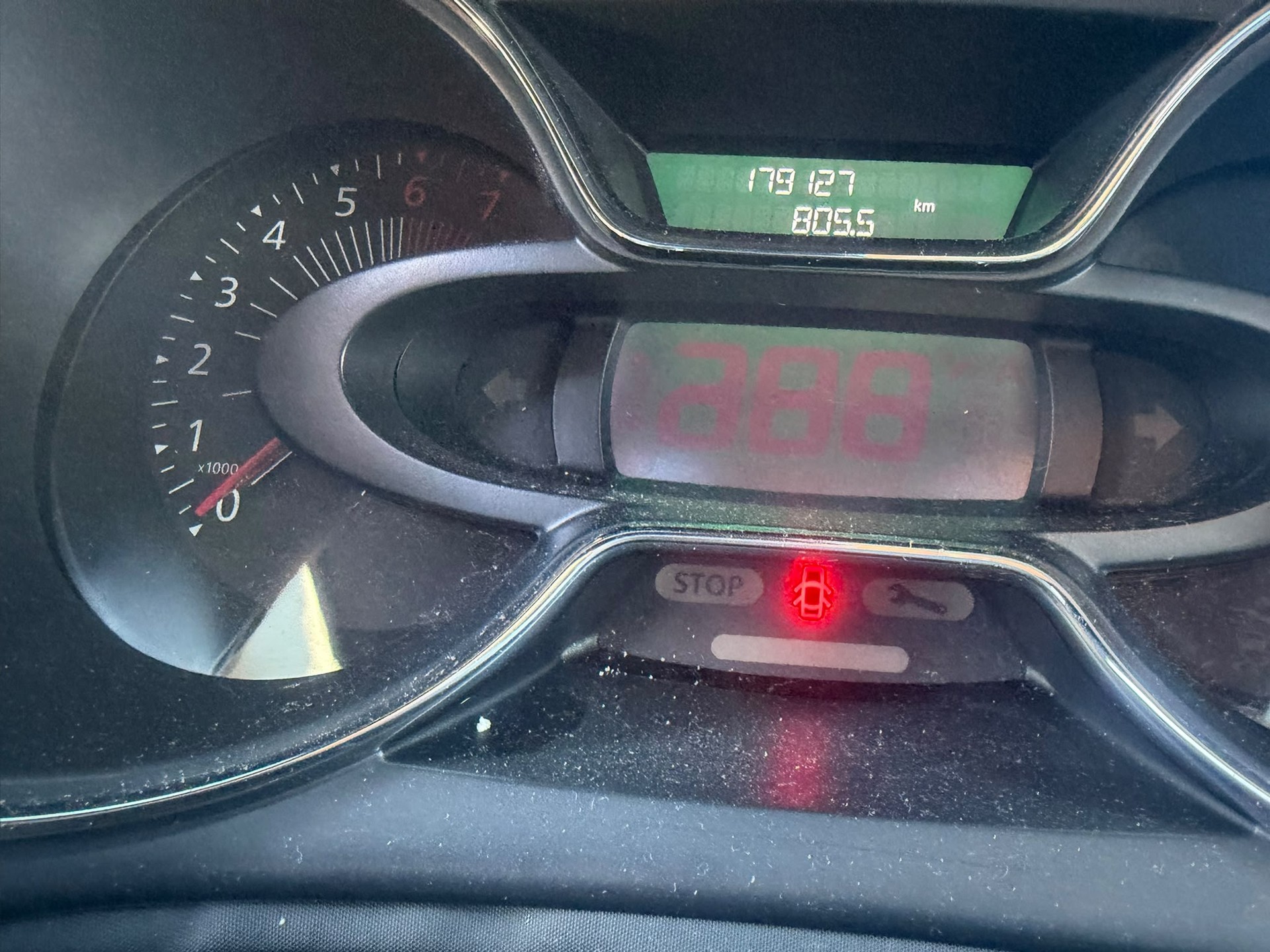 RENAULT Captur 1.2 T 16V-image-10