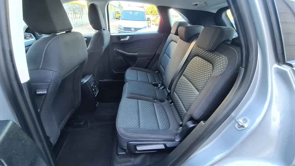 FORD Kuga 2.0 TDCi EcoBlue Cool & Connect 4WD ** Gr-Navi ** Sitzheizung ** Tempomat ** PDC V+H ** Frisch Ab MFK & Service **-image-17