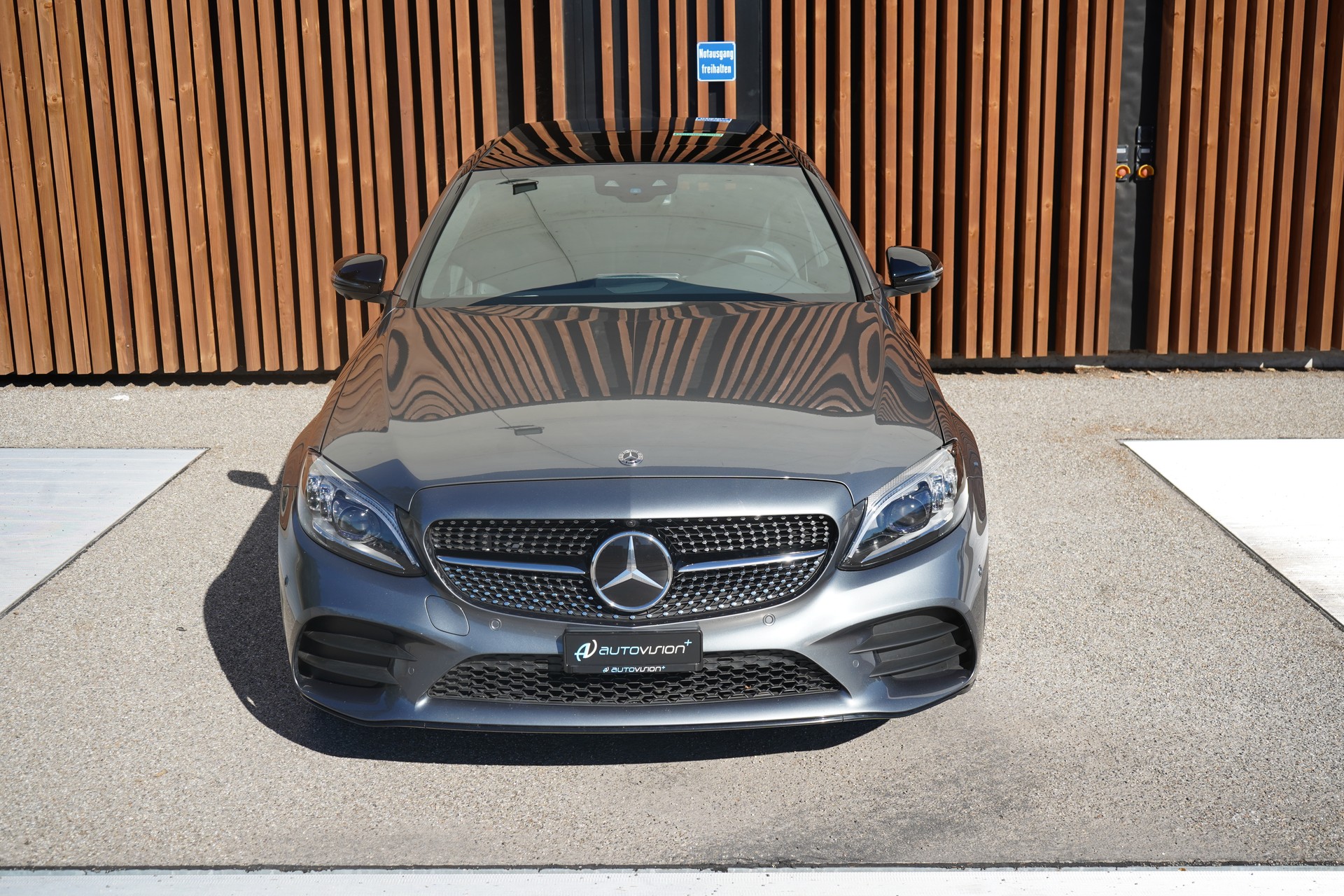 MERCEDES-BENZ C 200 SWISS STAR AMG LINE NIGHT 4MATIC 9G-TRONIC l 184 PS-image-13