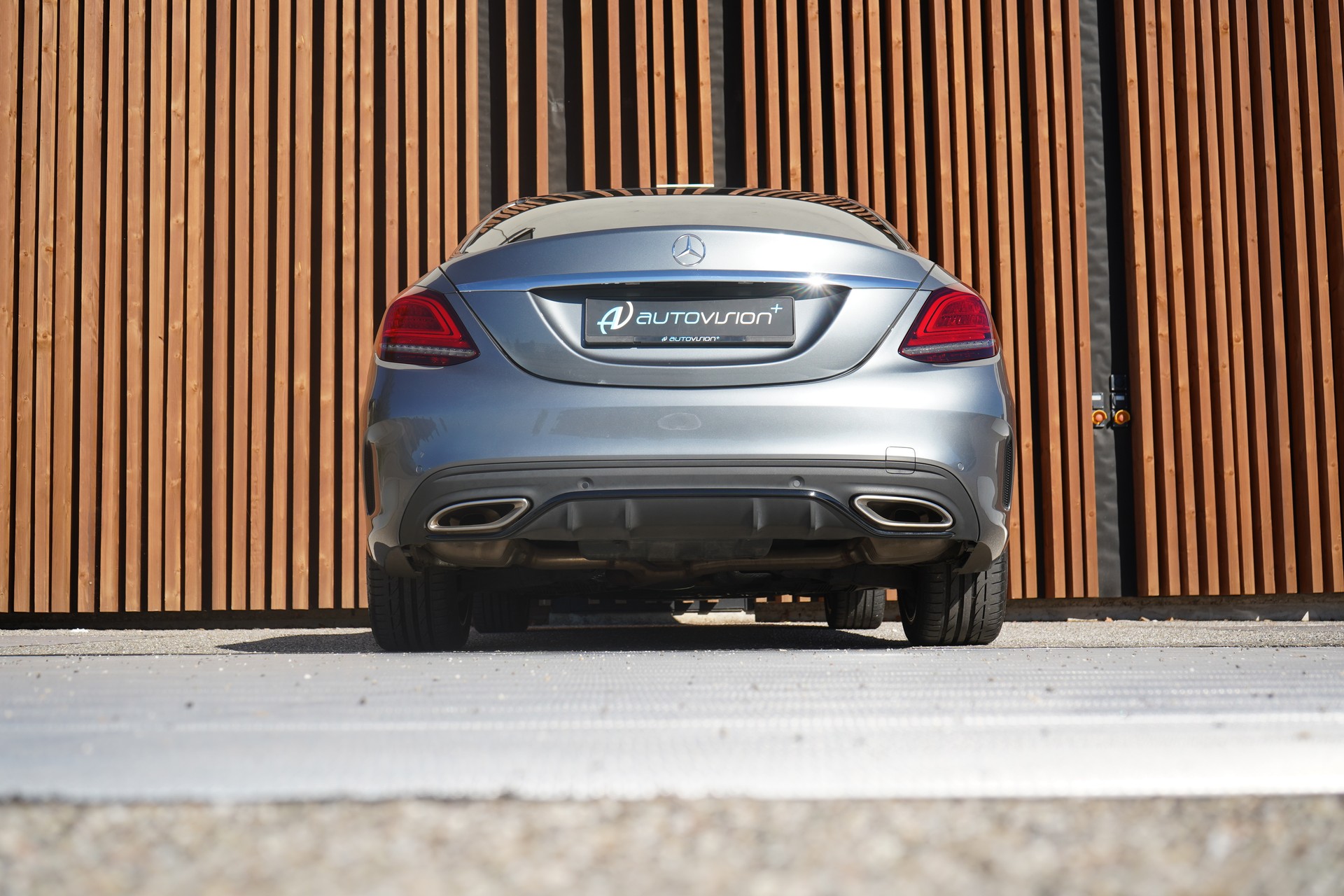 MERCEDES-BENZ C 200 SWISS STAR AMG LINE NIGHT 4MATIC 9G-TRONIC l 184 PS-image-16